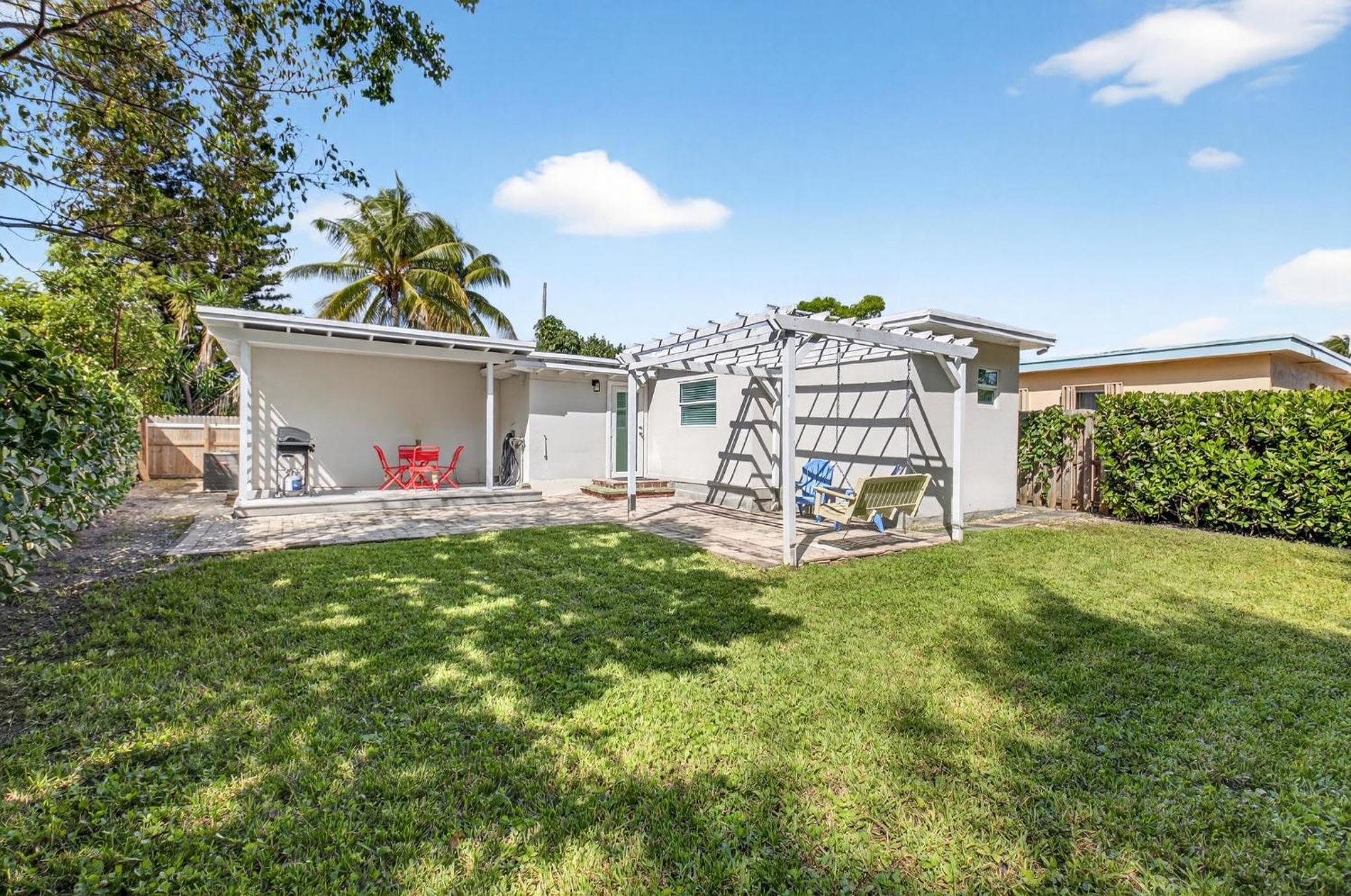 Delray Daydream Home for 8