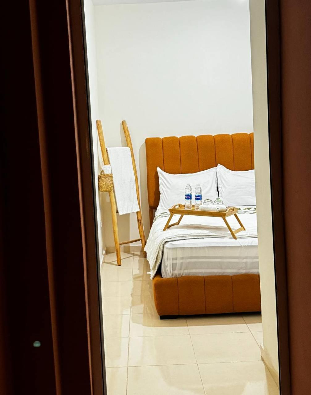 Modern Apartment Near Airport