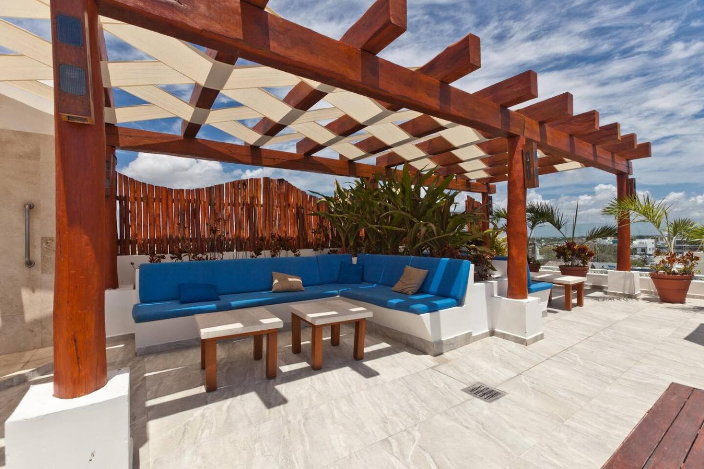 Spacious & Comfortable 2BR Apartment in Playa-Pool-GYM By Yeah