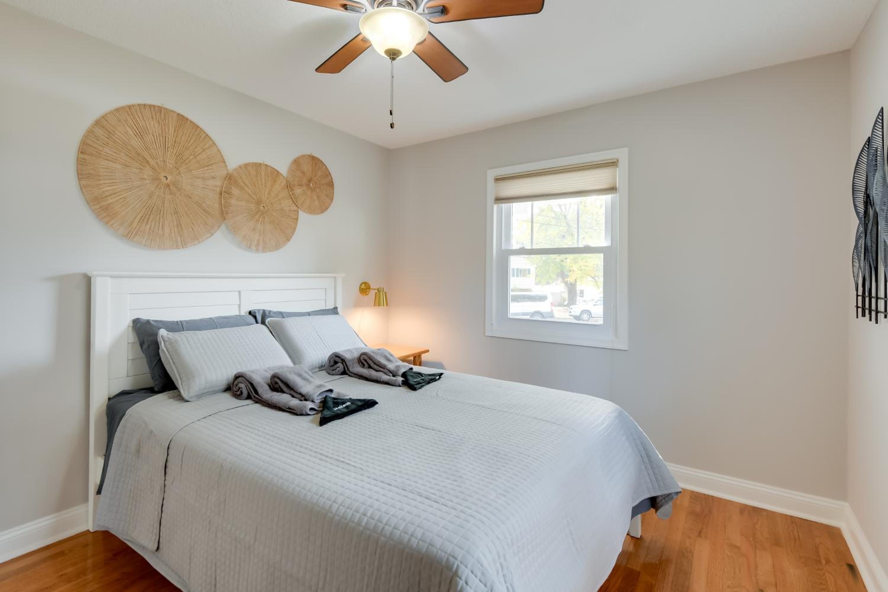 Great for Gatherings! Charming Woodbridge Duplex
