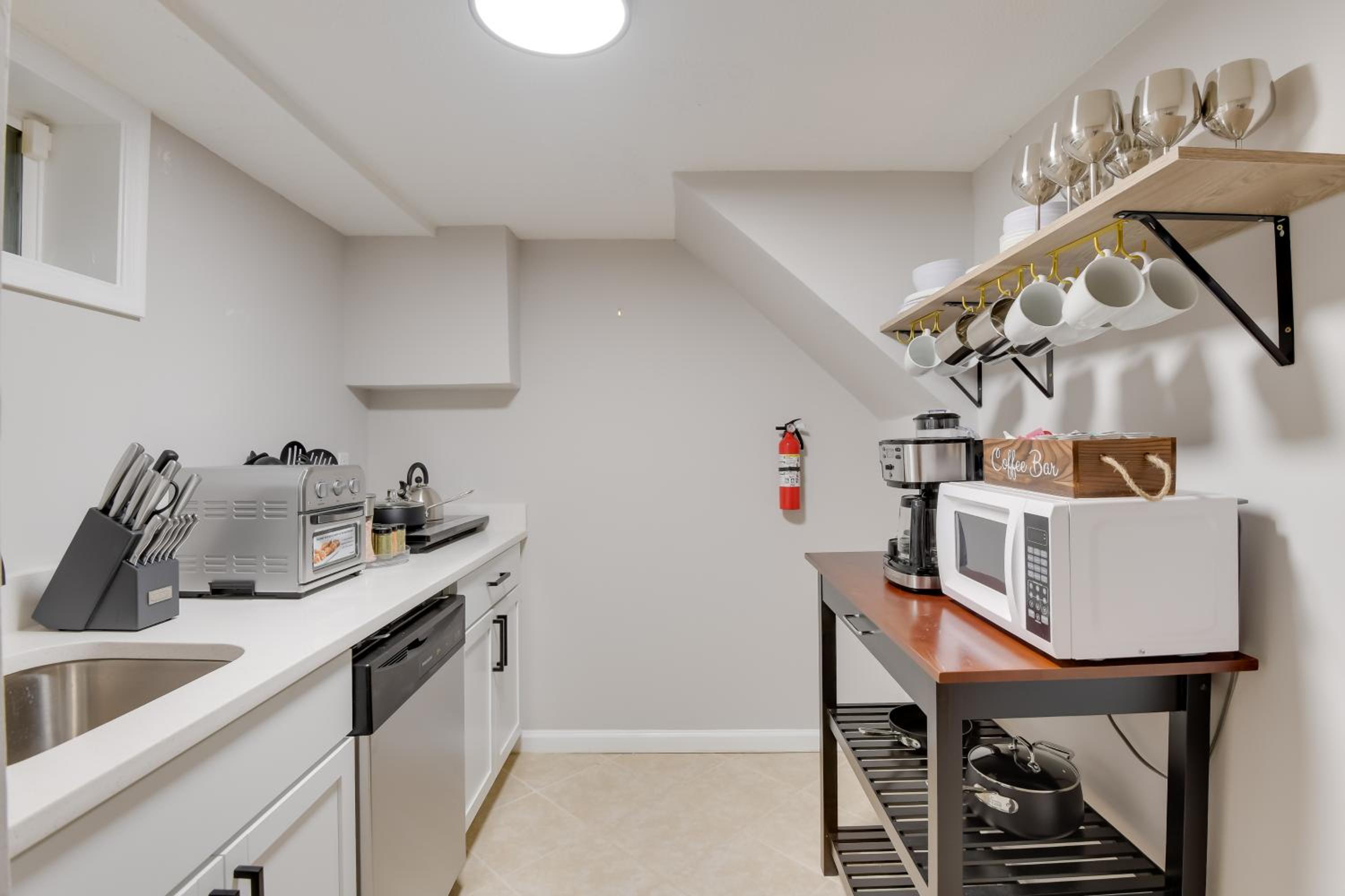 2 Mi to Historic Occoquan District Modern Duplex