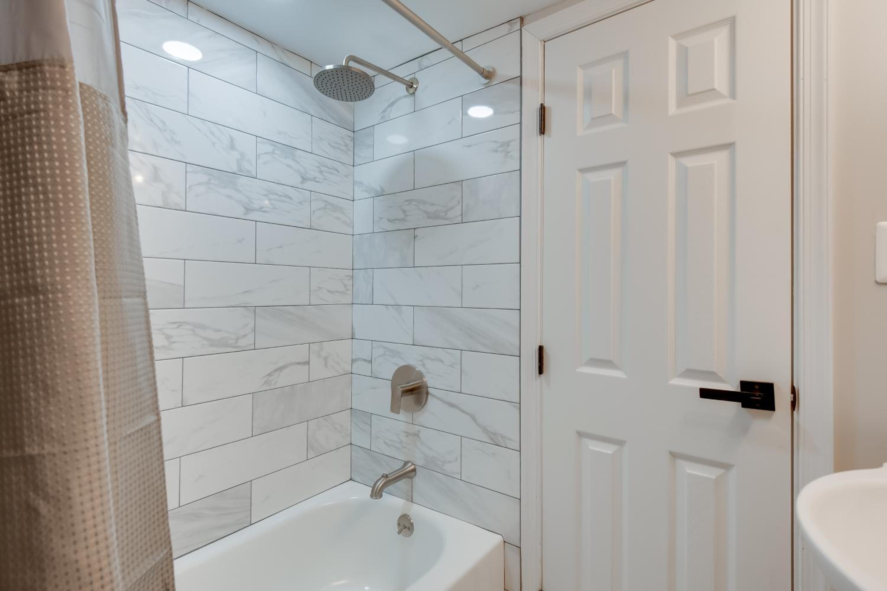 2 Mi to Historic Occoquan District Modern Duplex