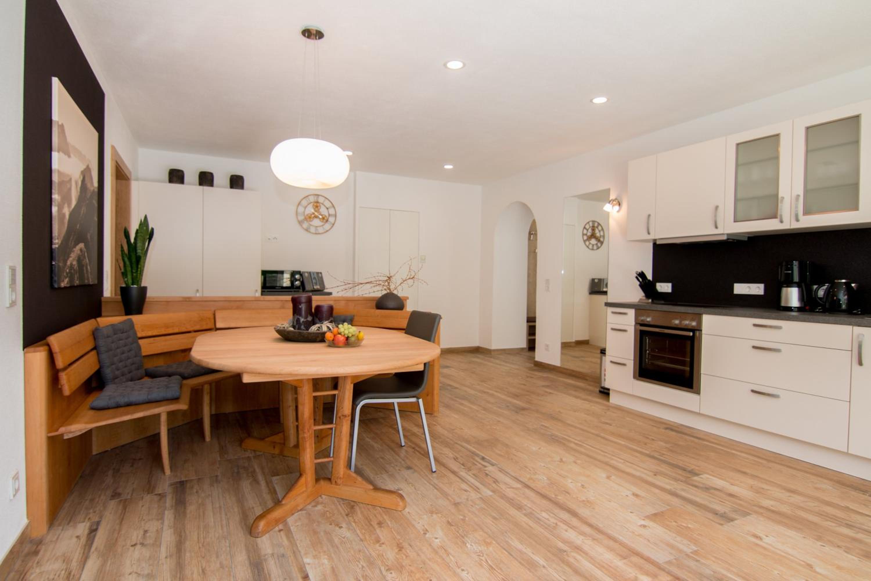 Haus Arnold - Privatzimmer und Ferienwohnungen
