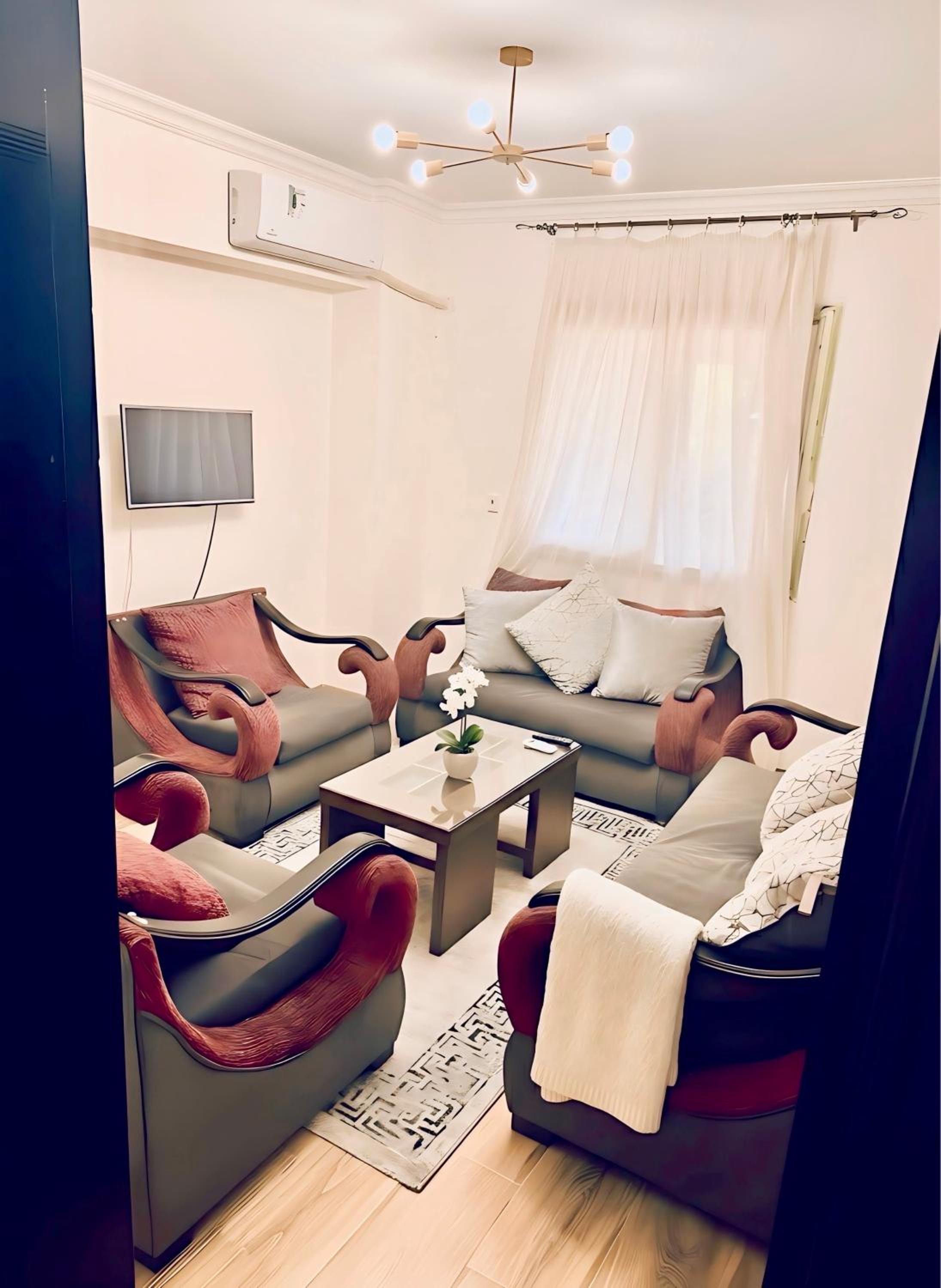 2BR Apartment in Zayed Open View Near Hyper One