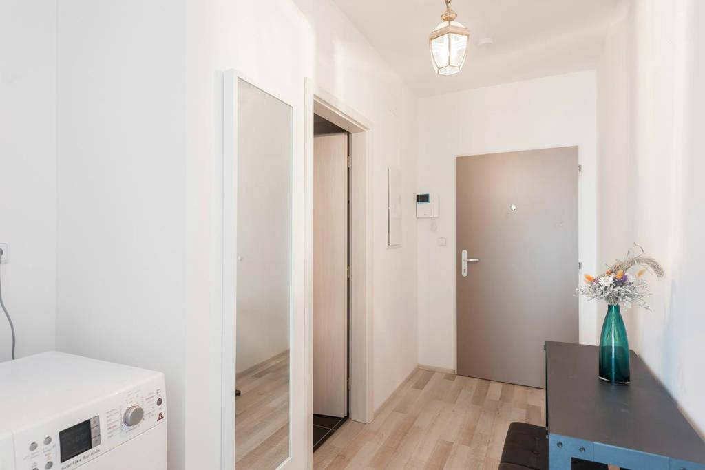 Kent Ridge Loft, Sokolska