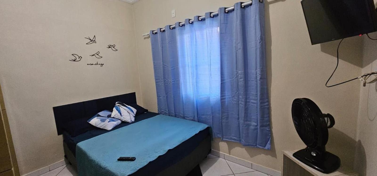 Pousada II House Beach Brasil , Suites com banheiros Privativos, PISCINA com cascata e área familiar para churrasco, Garage GRATUITA, próx-praia da Aviação