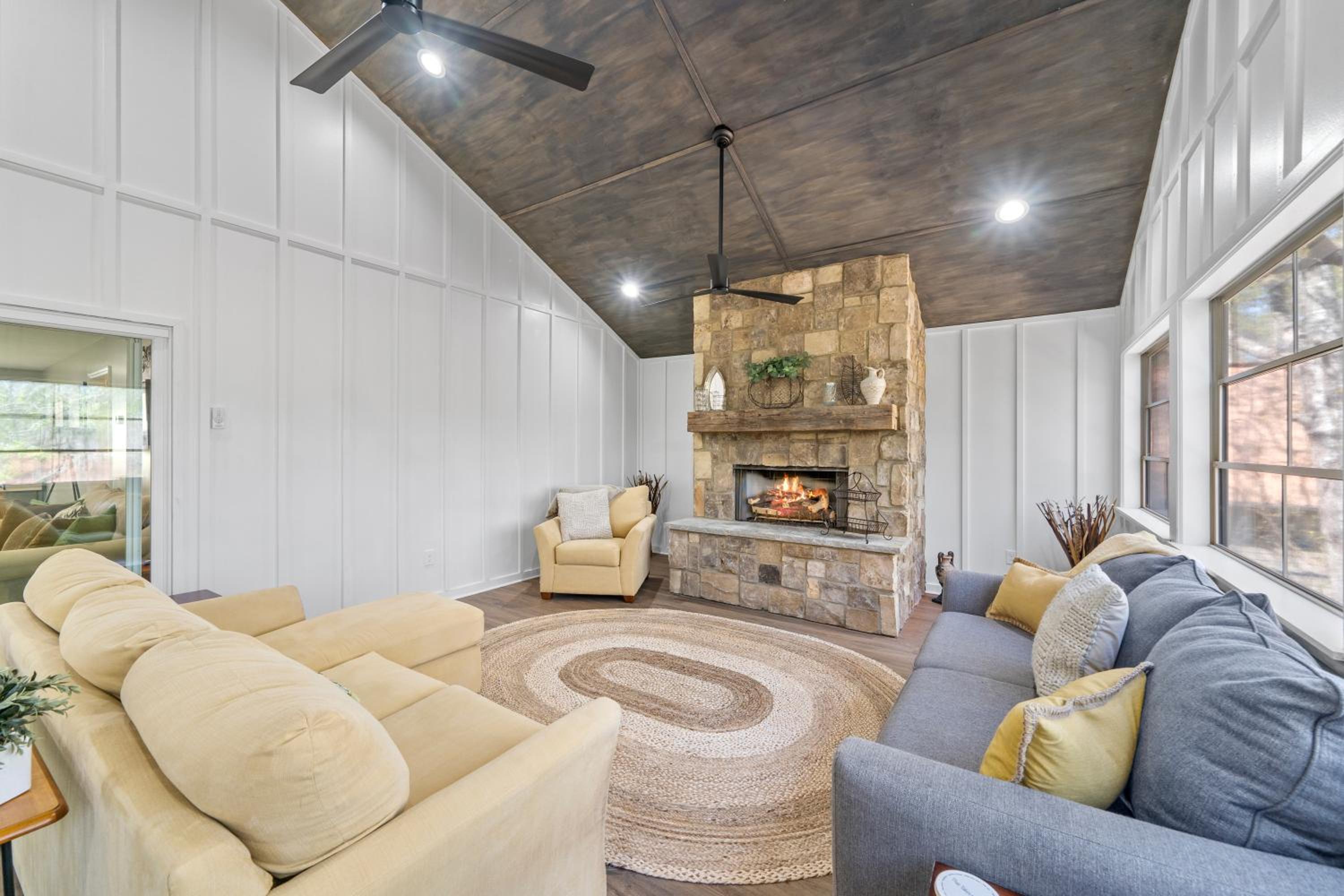 Lakeside Lodge on Bluegill- Arcade, Dock, FirePit