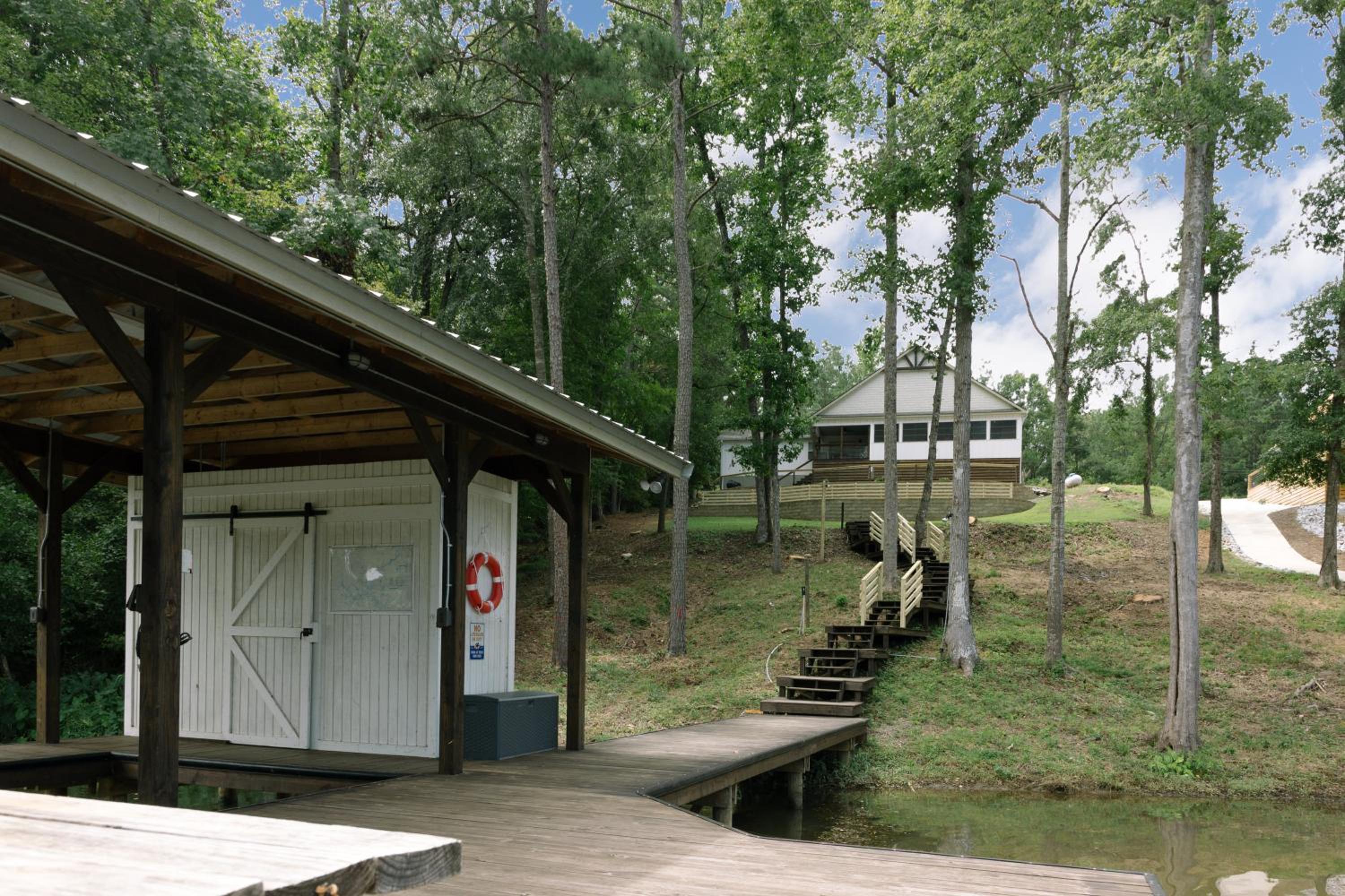 Lakeside Lodge on Bluegill- Arcade, Dock, FirePit