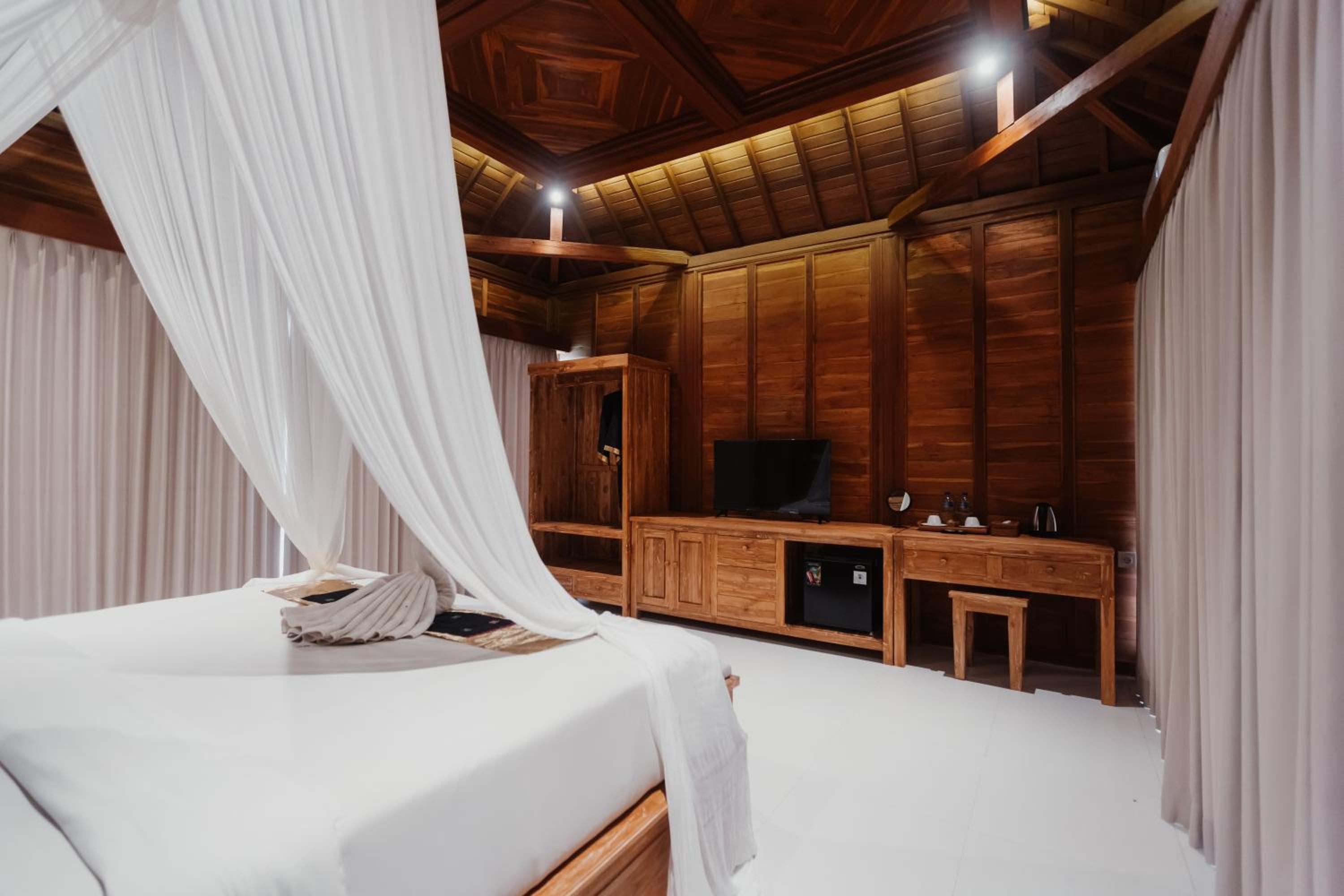 Padi Bali Villa With Private Jacuzzi