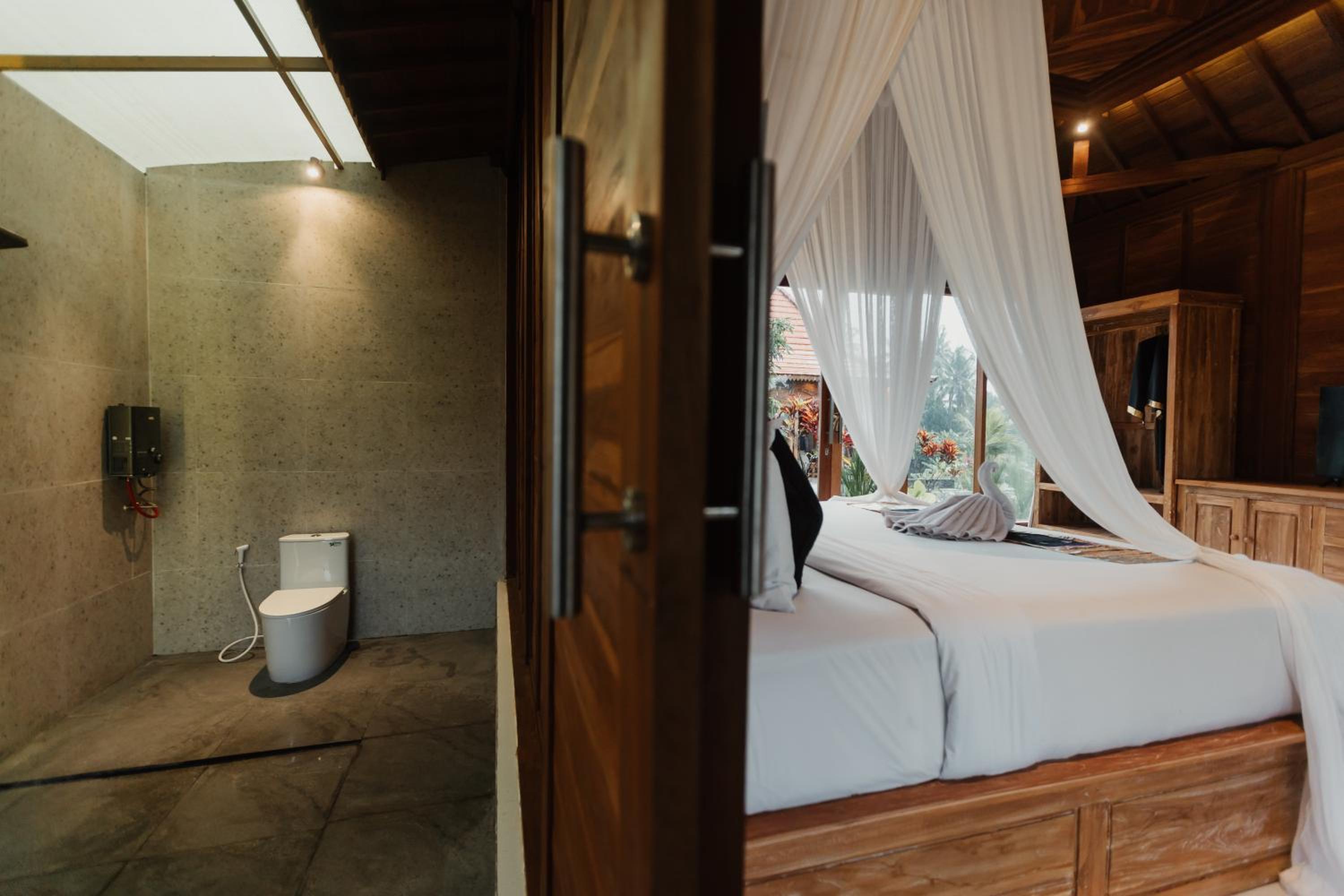Padi Bali Villa With Private Jacuzzi