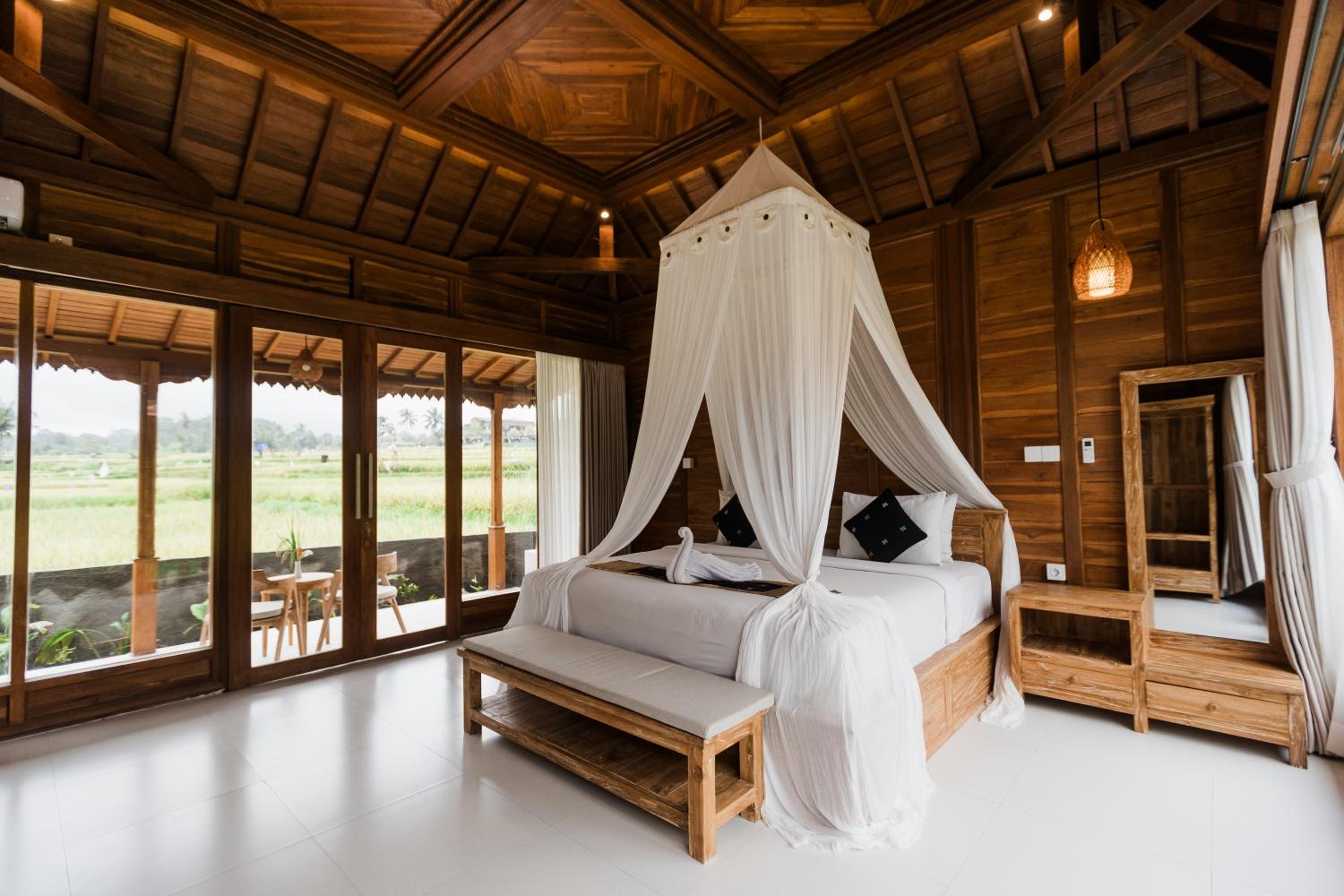 Padi Bali Villa With Private Jacuzzi
