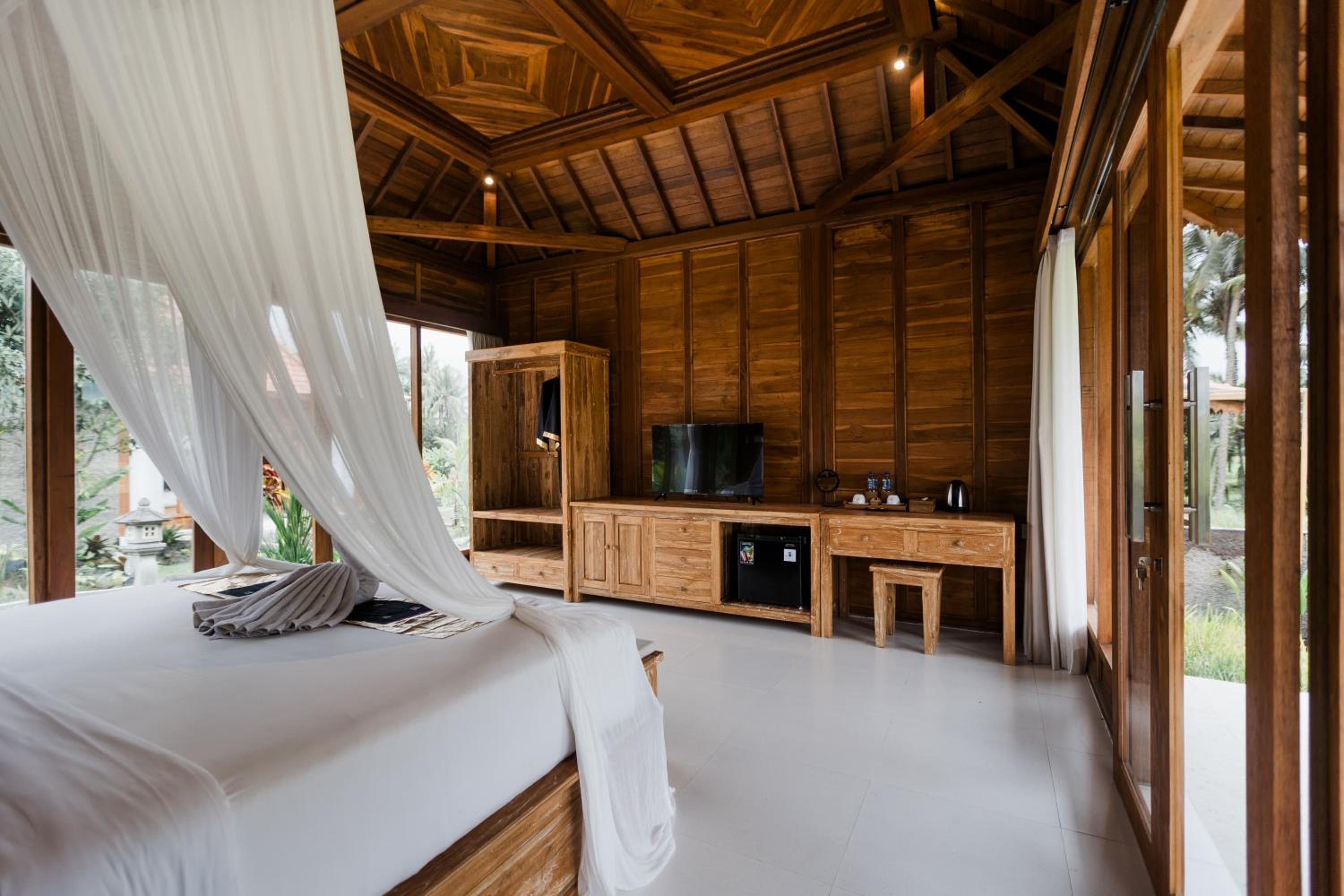 Padi Bali Villa With Private Jacuzzi
