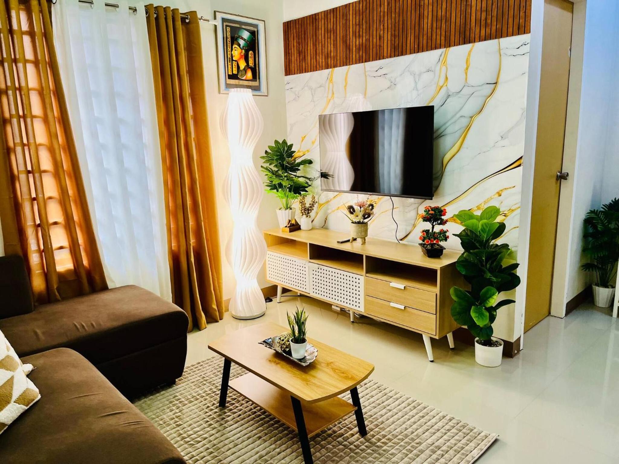 Bloomstone 2BR Family Suite in Gensan