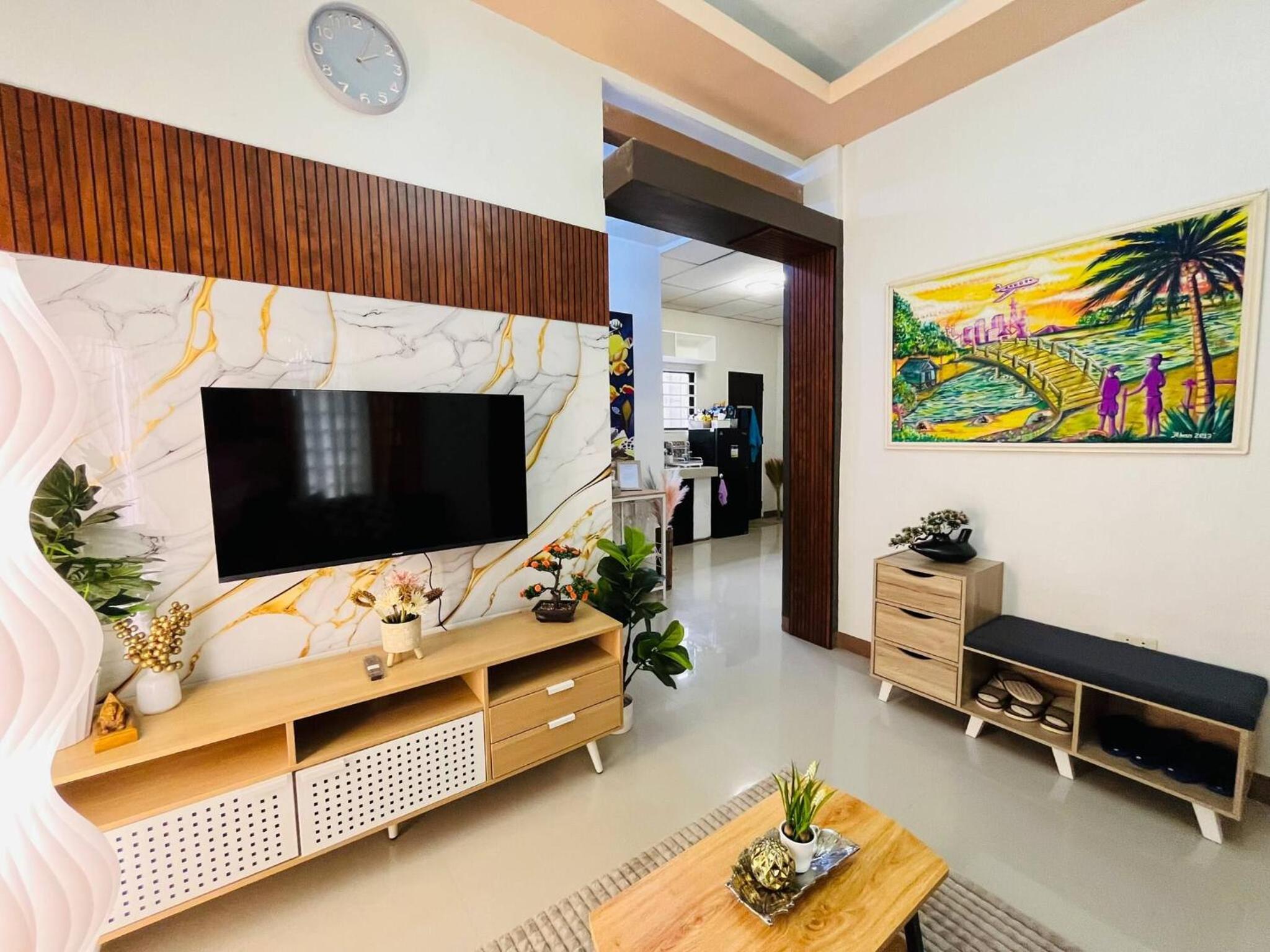 Bloomstone 2BR Family Suite in Gensan