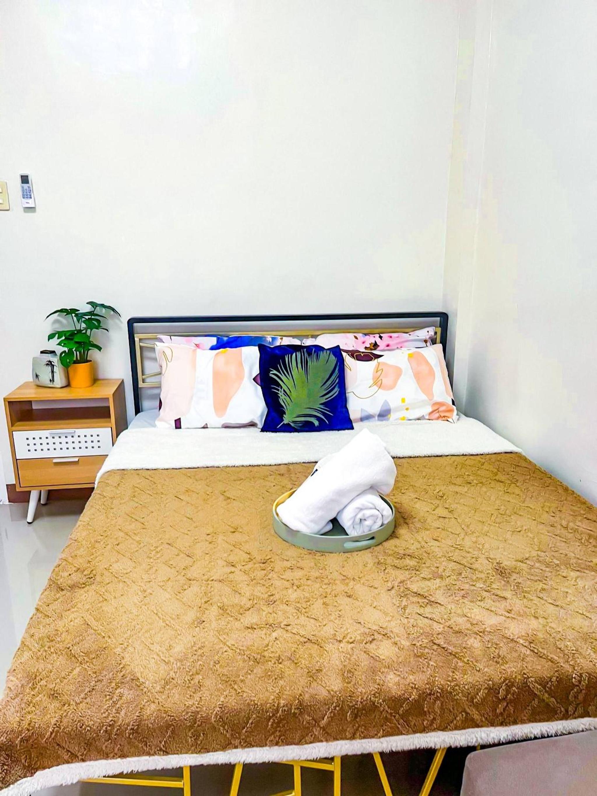 Bloomstone 2BR Family Suite in Gensan
