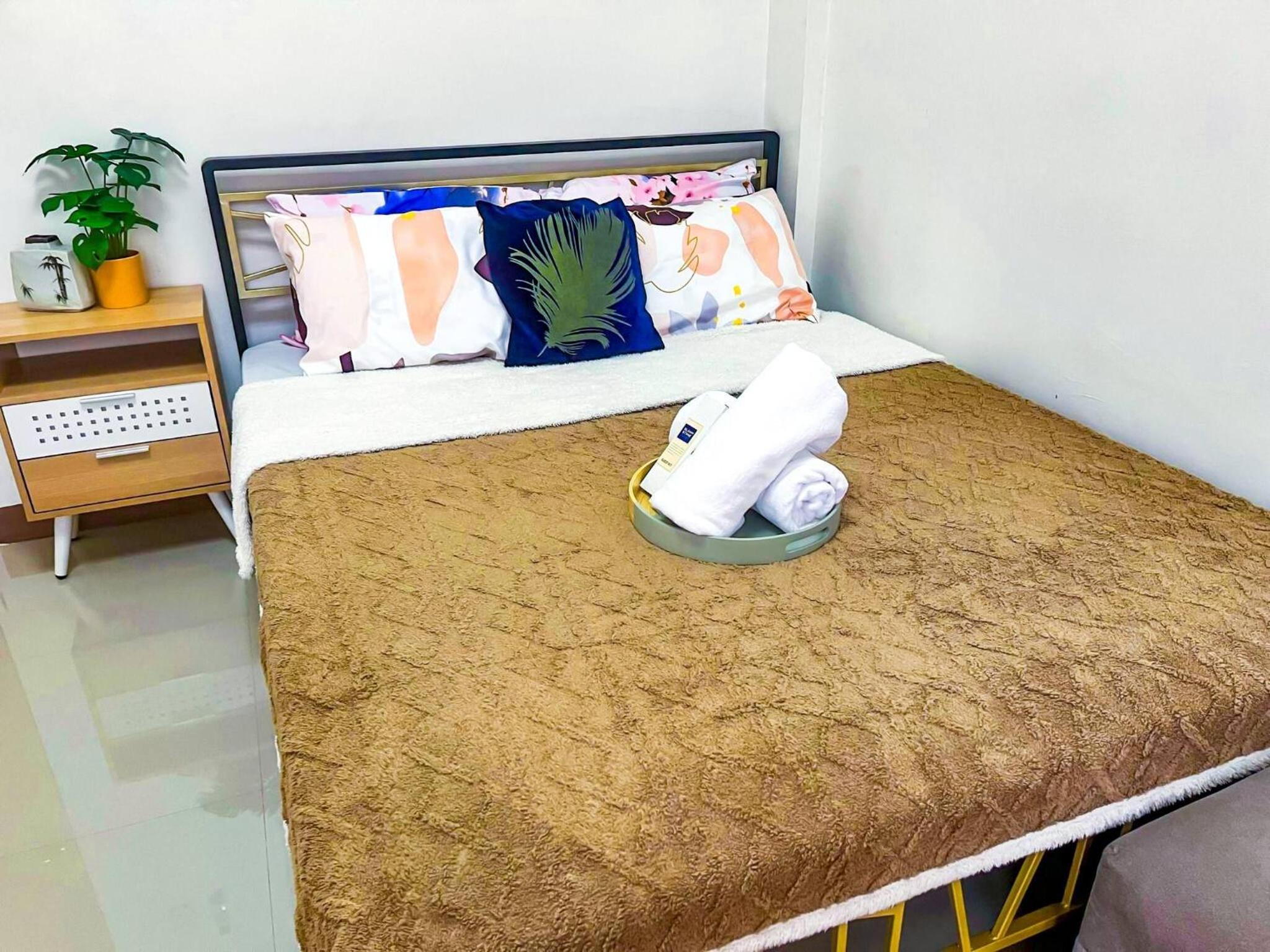 Bloomstone 2BR Family Suite in Gensan
