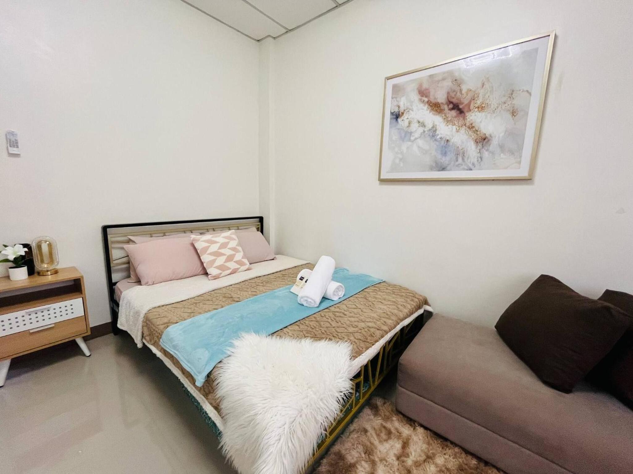 Bloomstone 2BR Family Suite in Gensan