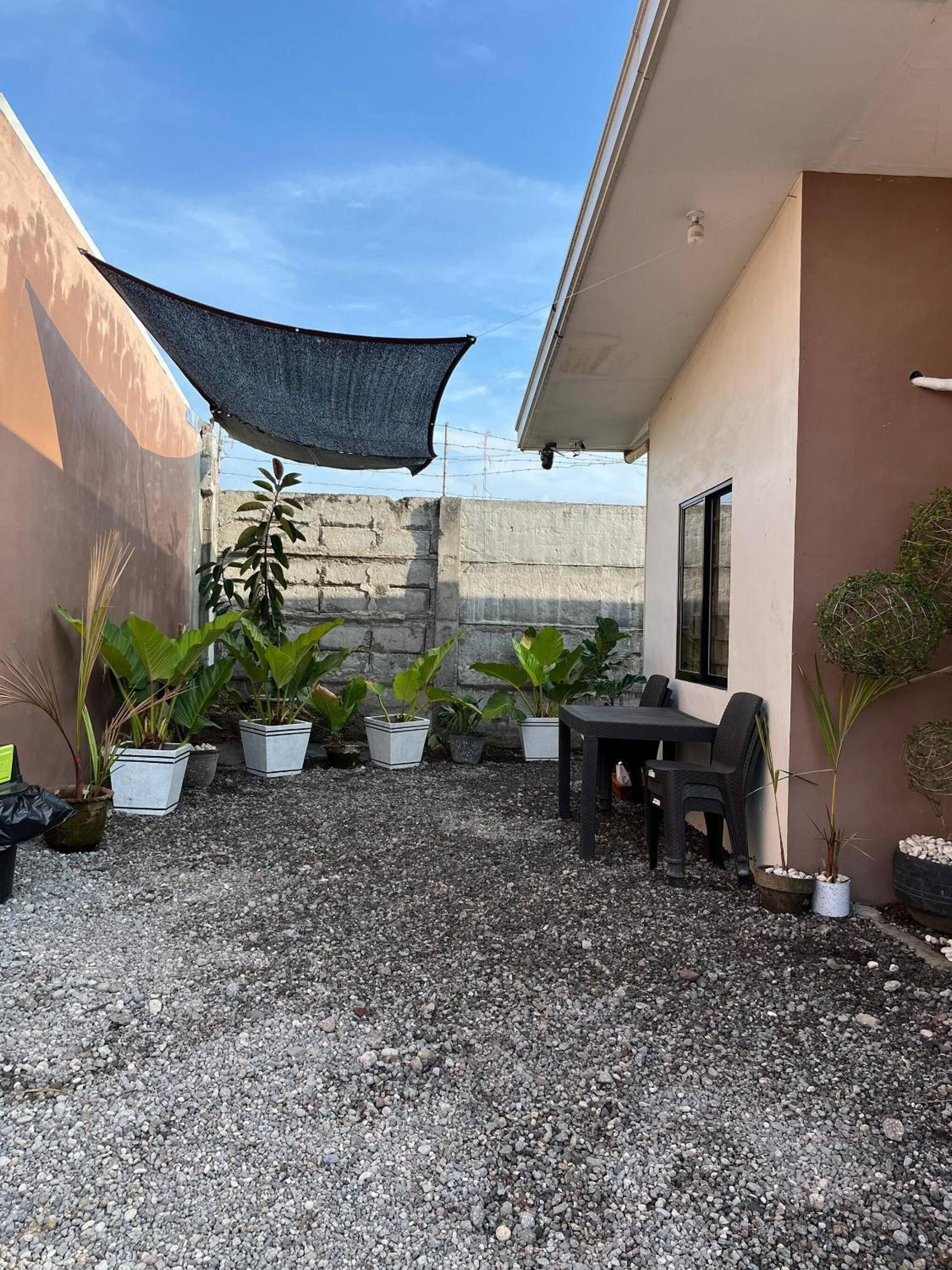 Bloomstone 2BR Family Suite in Gensan