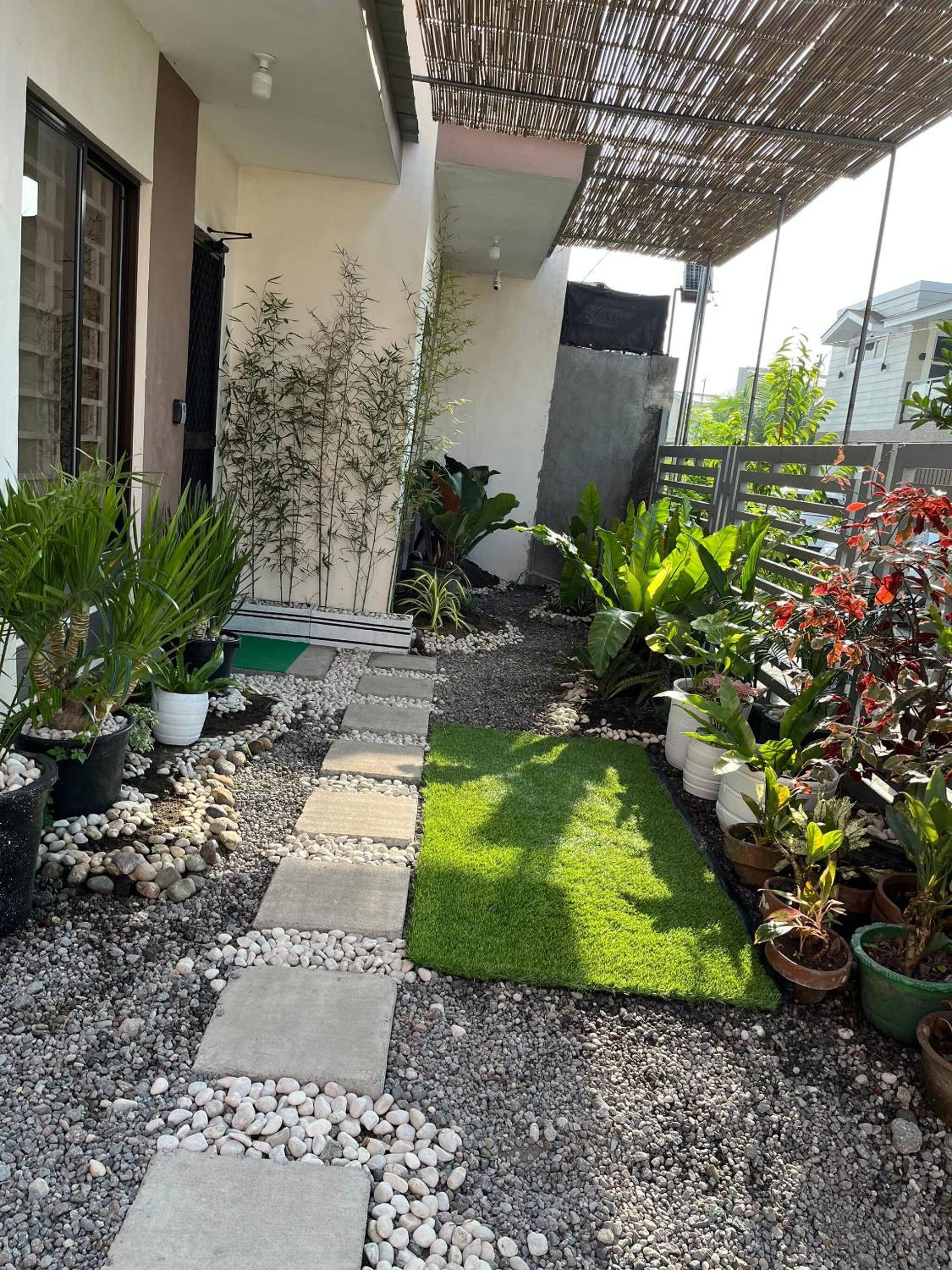 Bloomstone 2BR Family Suite in Gensan