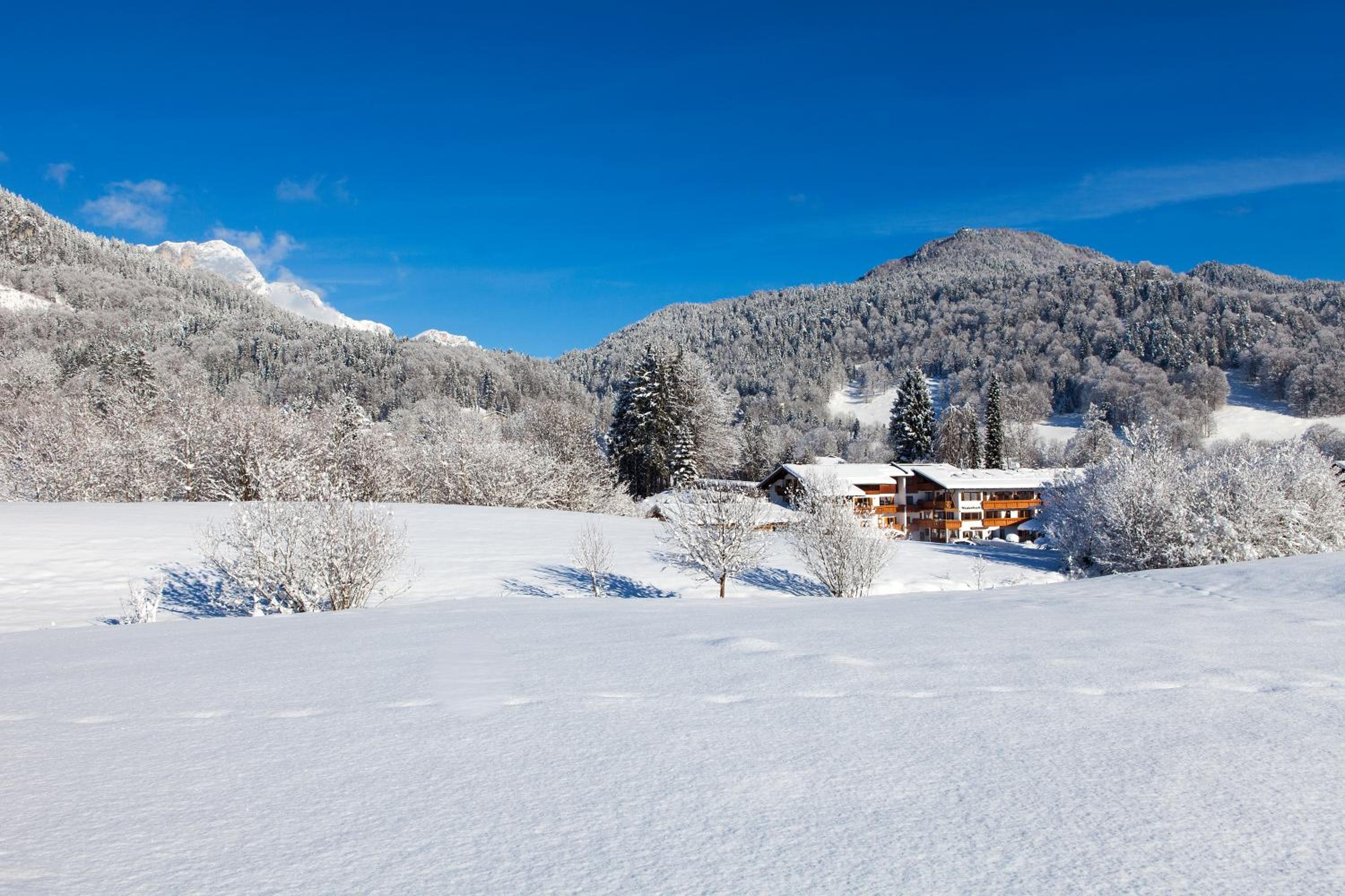 Ferienwohnungen Weiherbach - Hallenbad