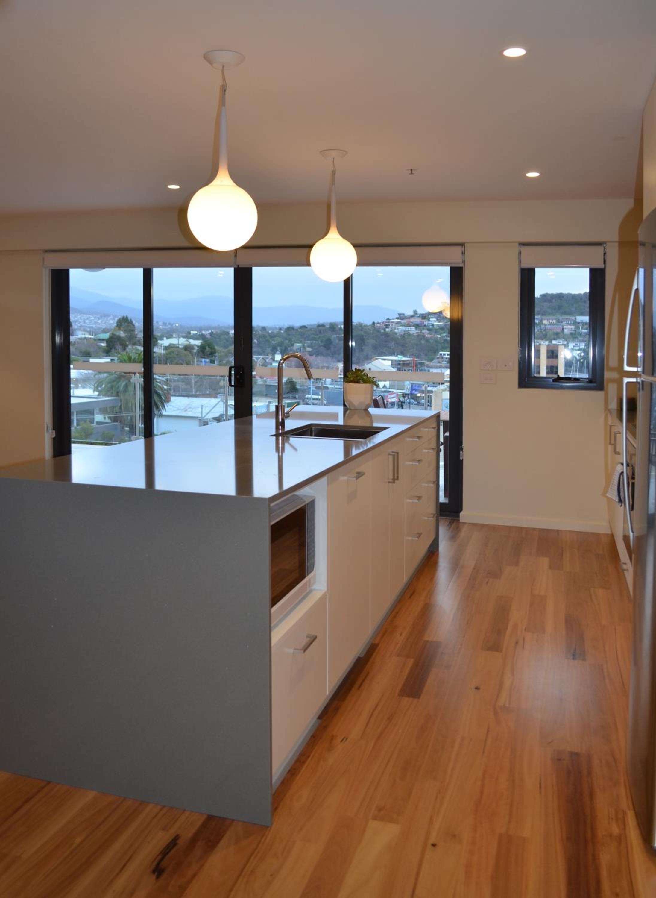 Kangaroo Bay Apartments