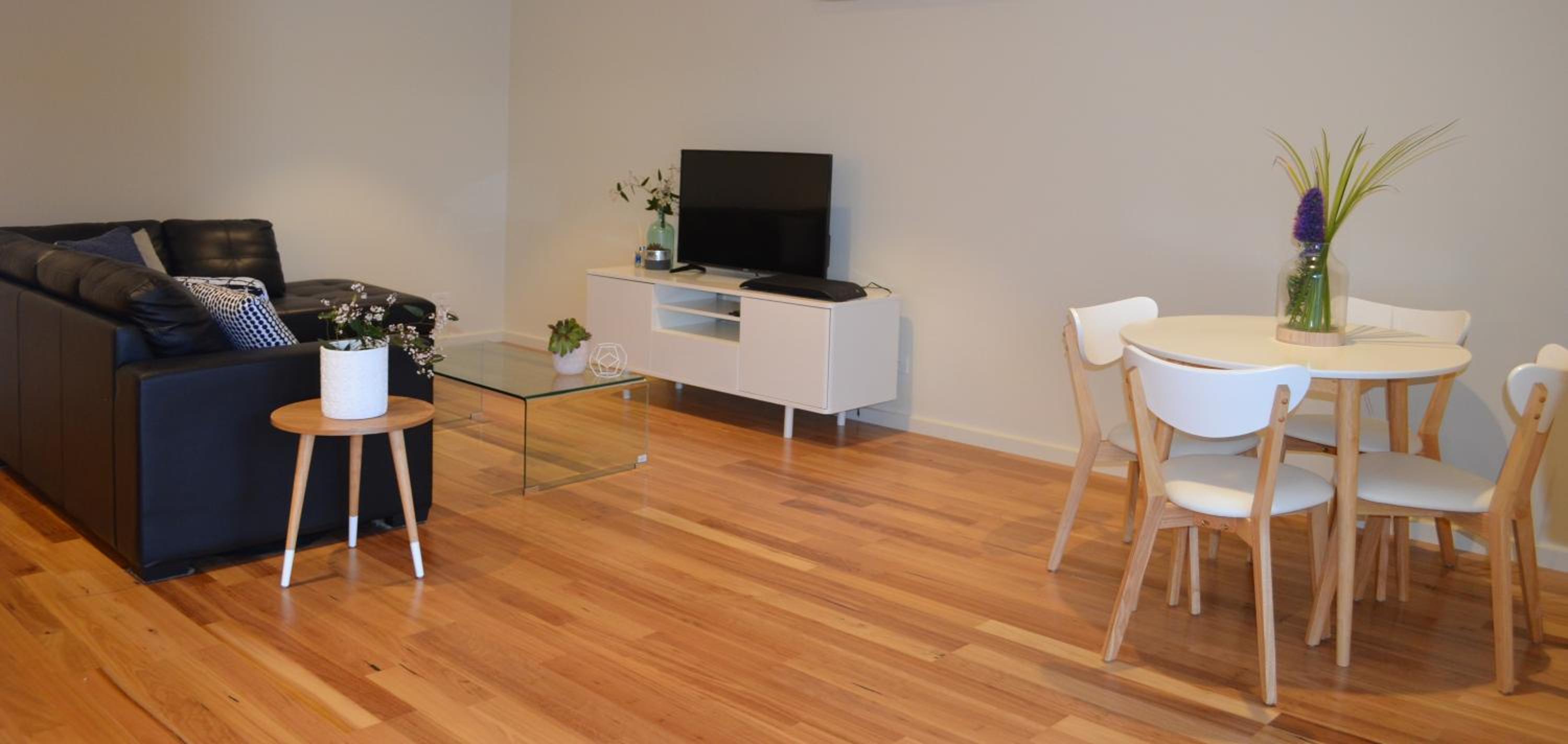Kangaroo Bay Apartments