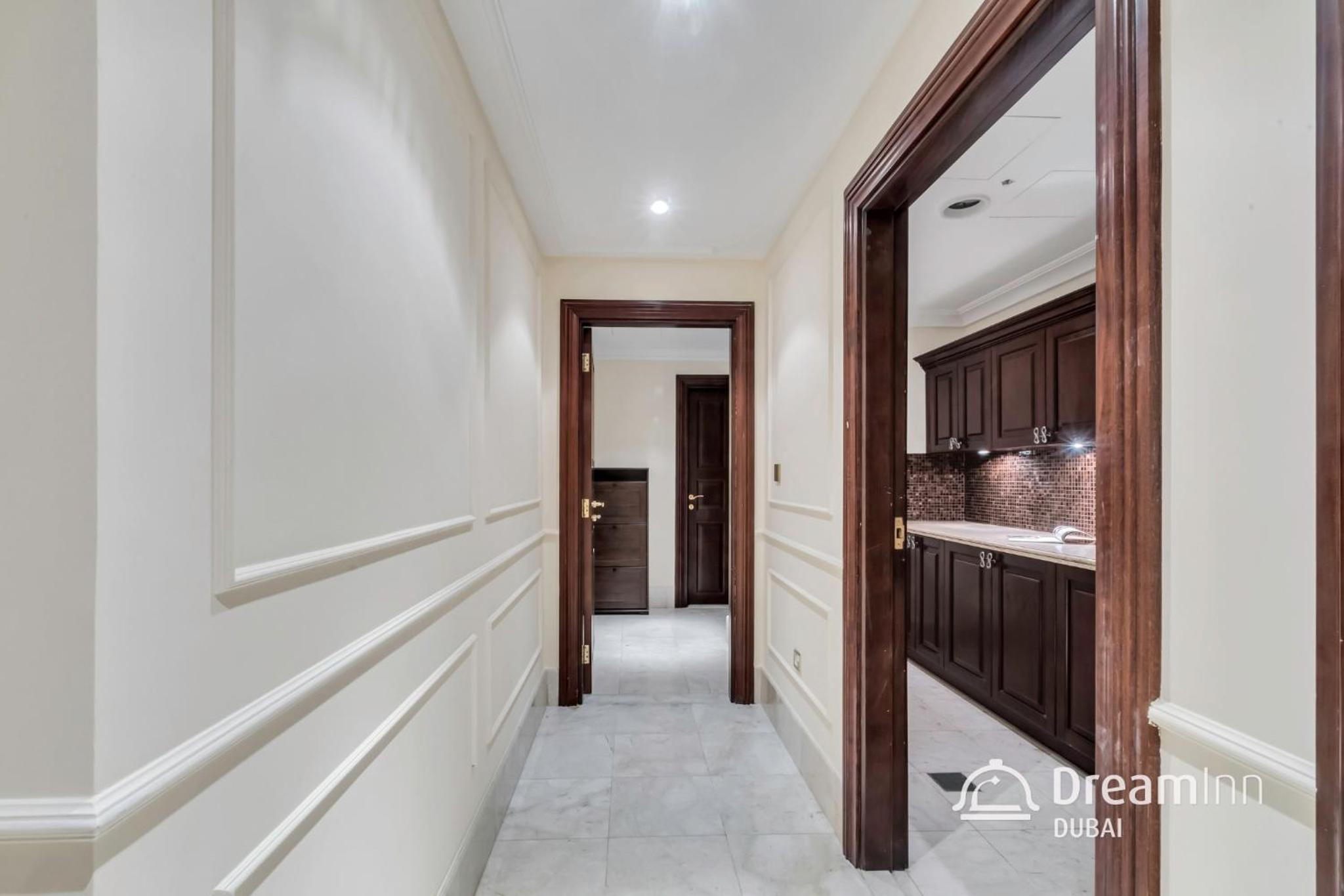 Dream Inn - Timeless Arabic-Inspired Penthouse with Private Pool and Sweeping Ain Dubai Views