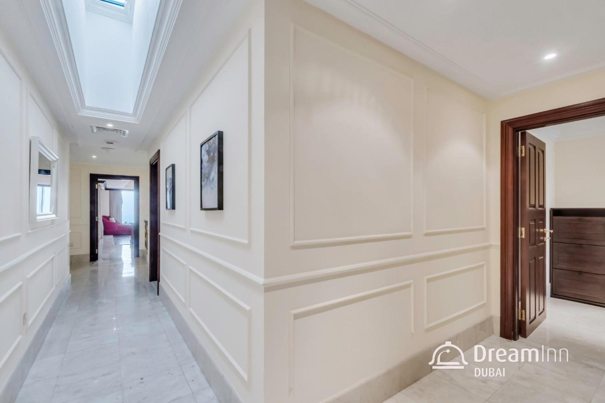Dream Inn - Timeless Arabic-Inspired Penthouse with Private Pool and Sweeping Ain Dubai Views