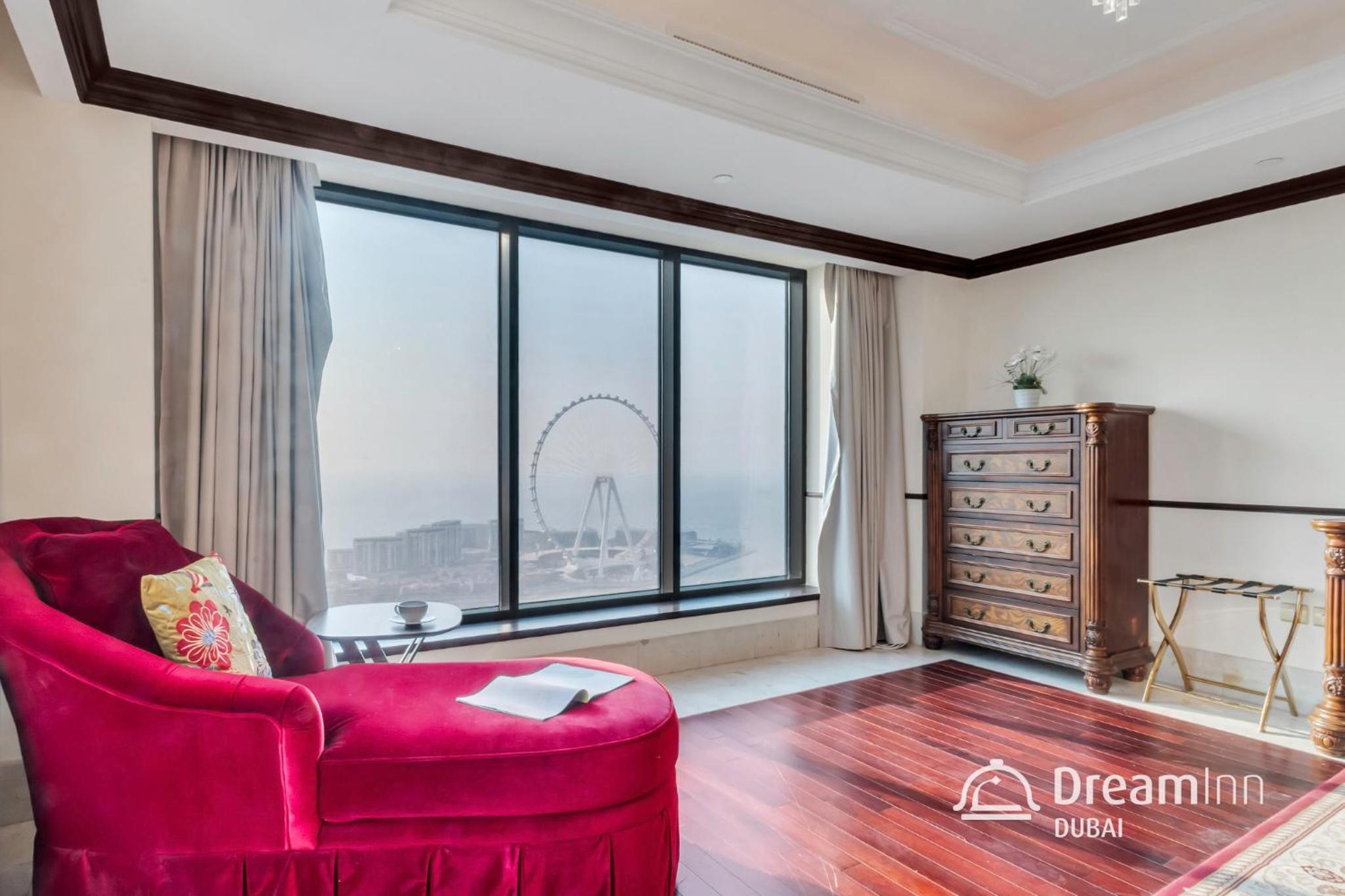 Dream Inn - Timeless Arabic-Inspired Penthouse with Private Pool and Sweeping Ain Dubai Views