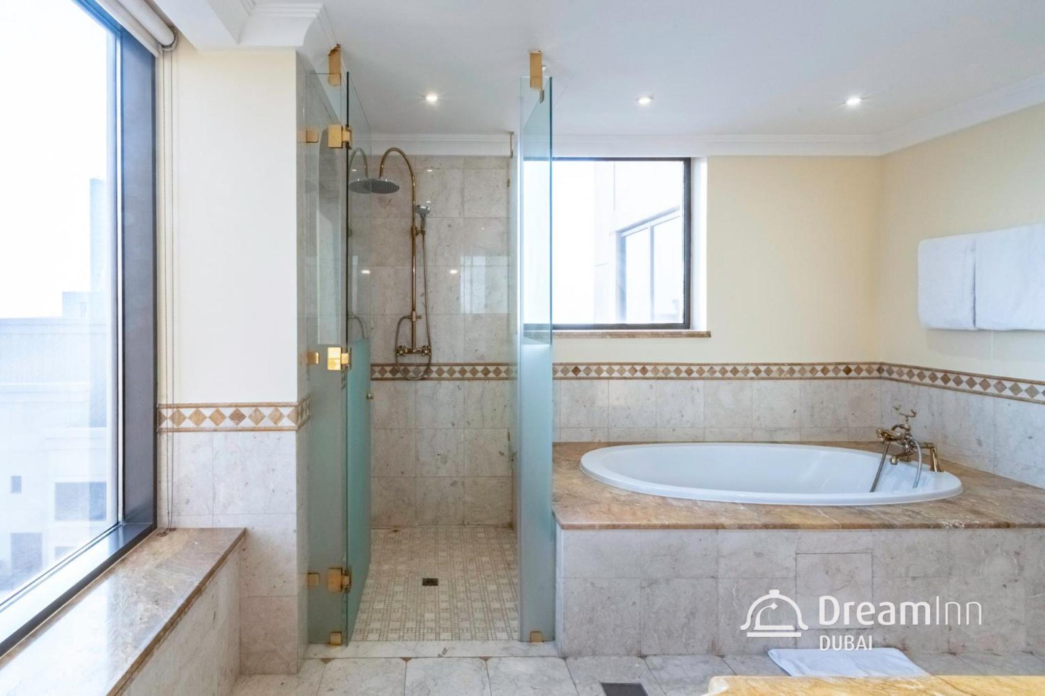 Dream Inn - Timeless Arabic-Inspired Penthouse with Private Pool and Sweeping Ain Dubai Views