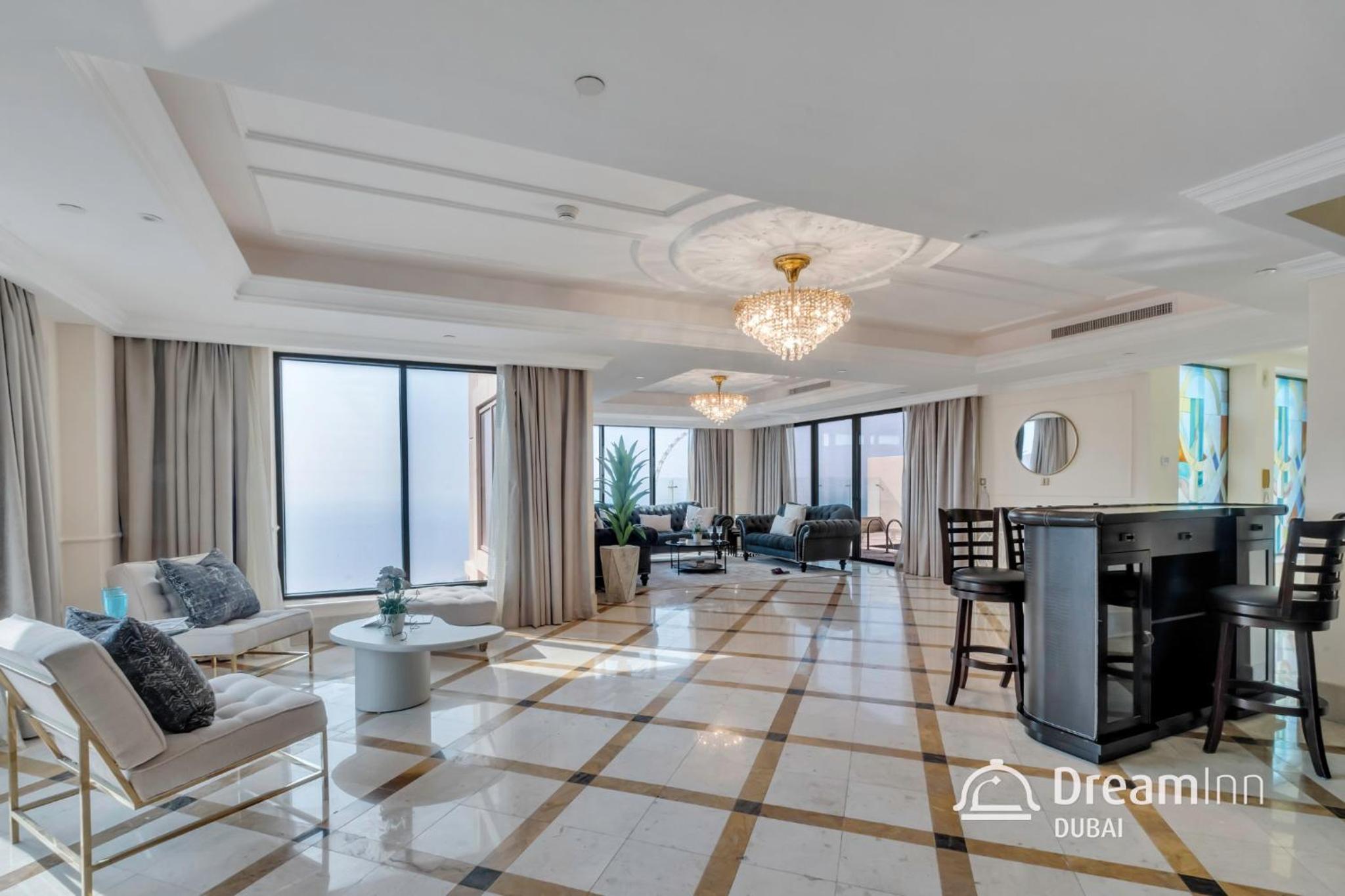Dream Inn - Timeless Arabic-Inspired Penthouse with Private Pool and Sweeping Ain Dubai Views
