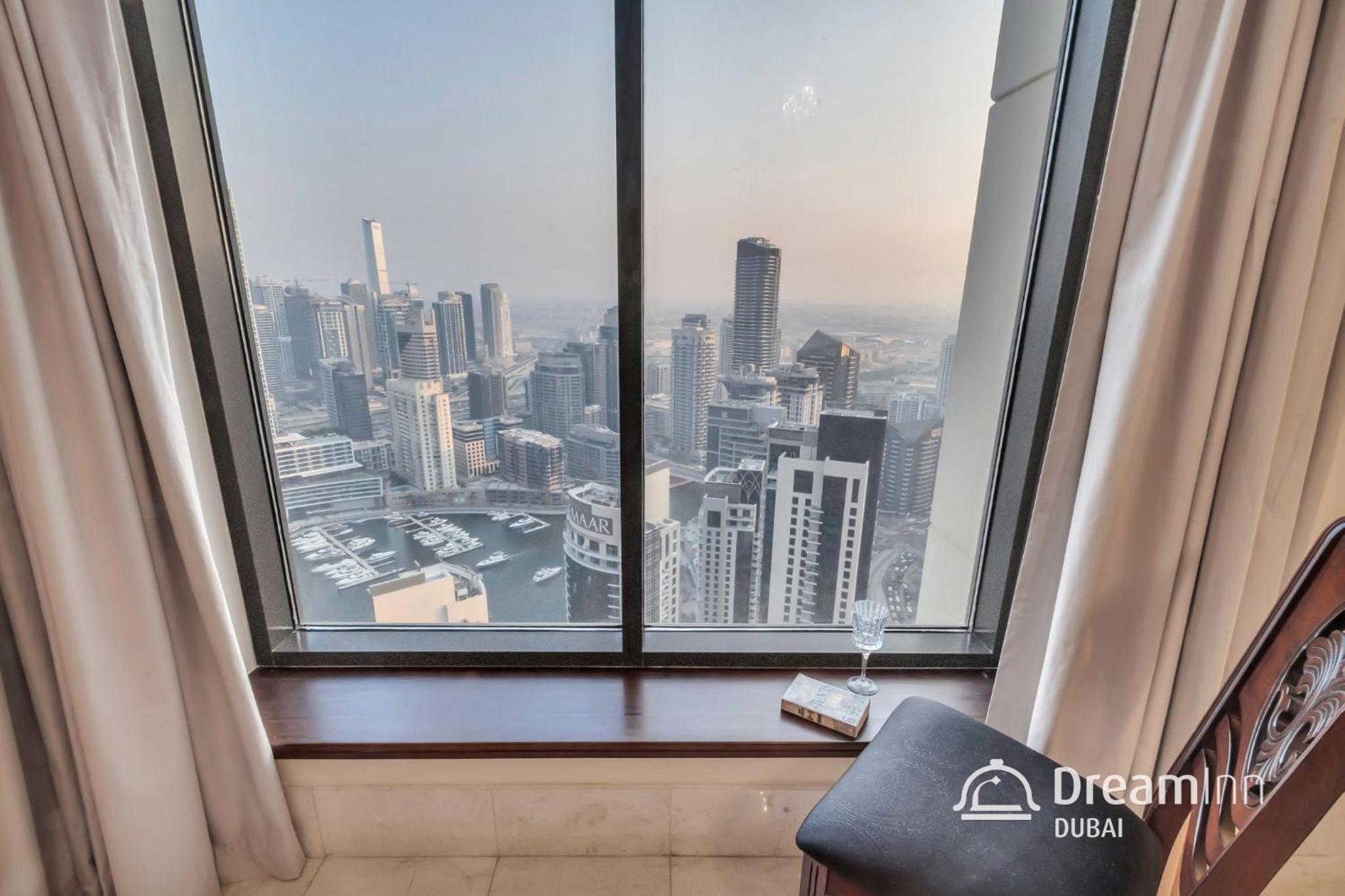 Dream Inn - Timeless Arabic-Inspired Penthouse with Private Pool and Sweeping Ain Dubai Views