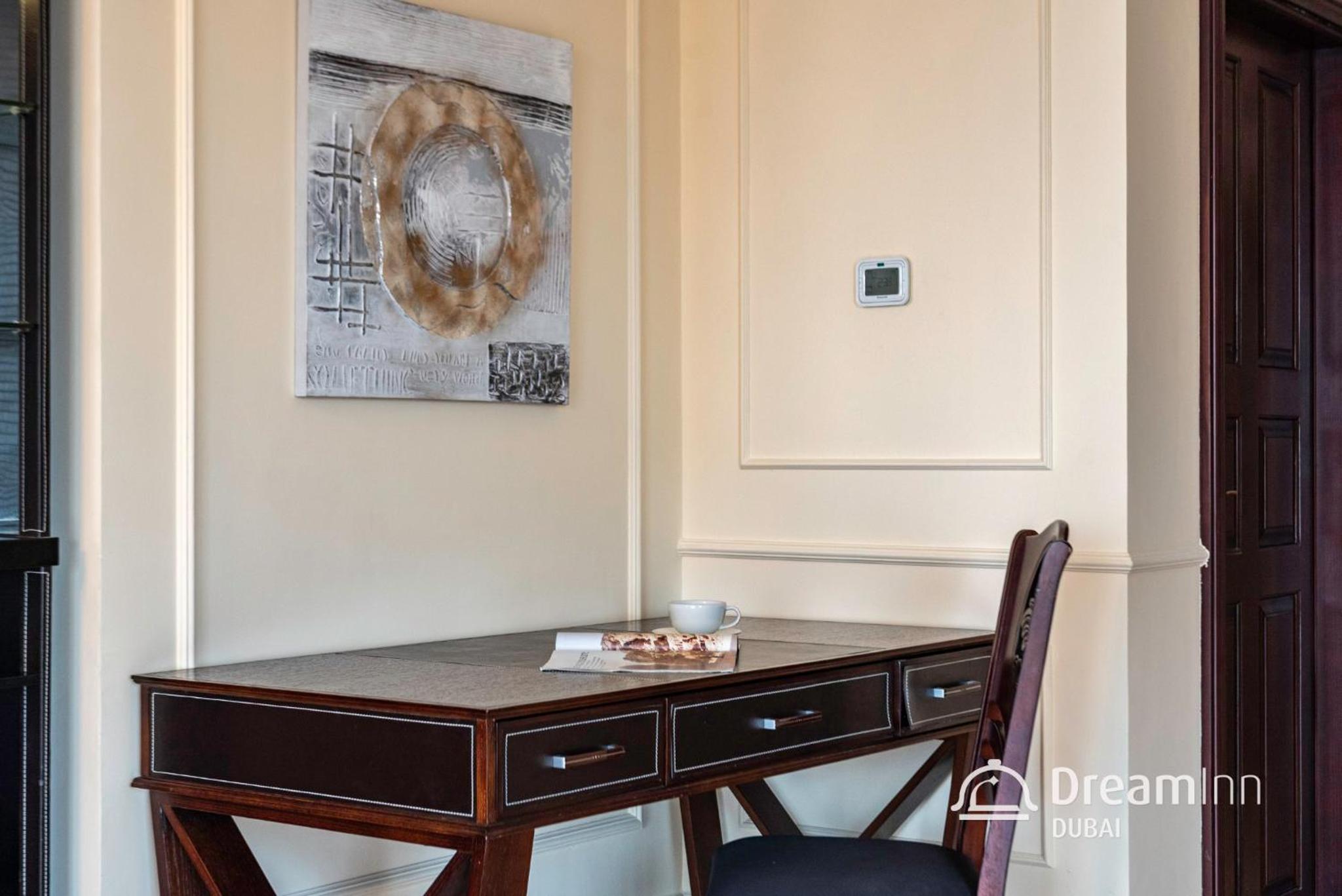Dream Inn - Timeless Arabic-Inspired Penthouse with Private Pool and Sweeping Ain Dubai Views