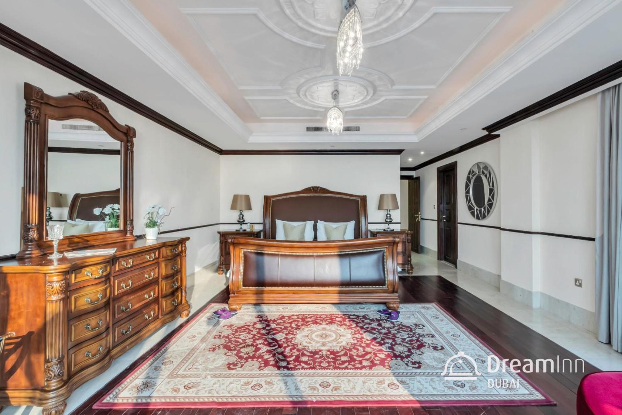 Dream Inn - Timeless Arabic-Inspired Penthouse with Private Pool and Sweeping Ain Dubai Views