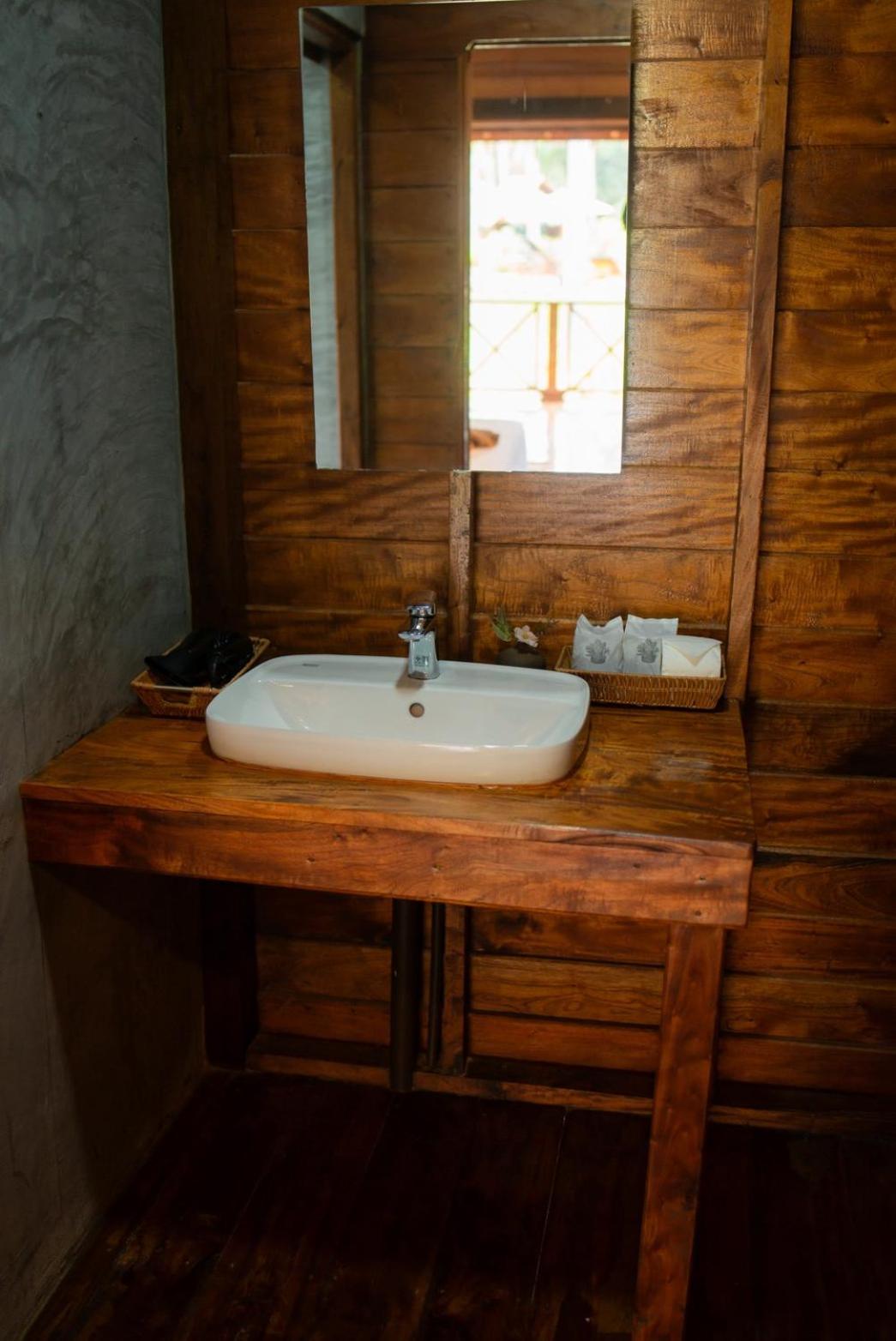 COCO Canopy Boutique Resort