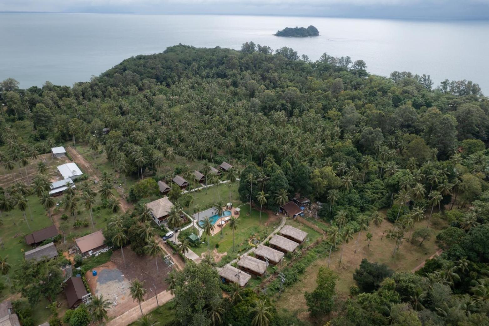 COCO Canopy Boutique Resort