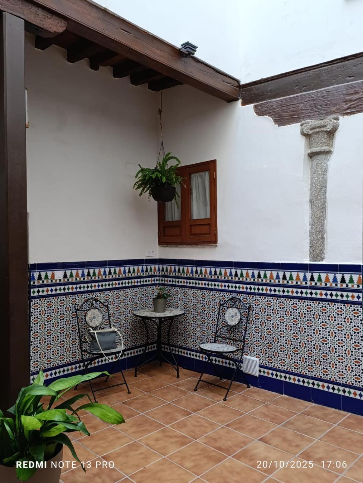 Habitación 1 con Baño Privado Casa Siglo XV Termas Romanas