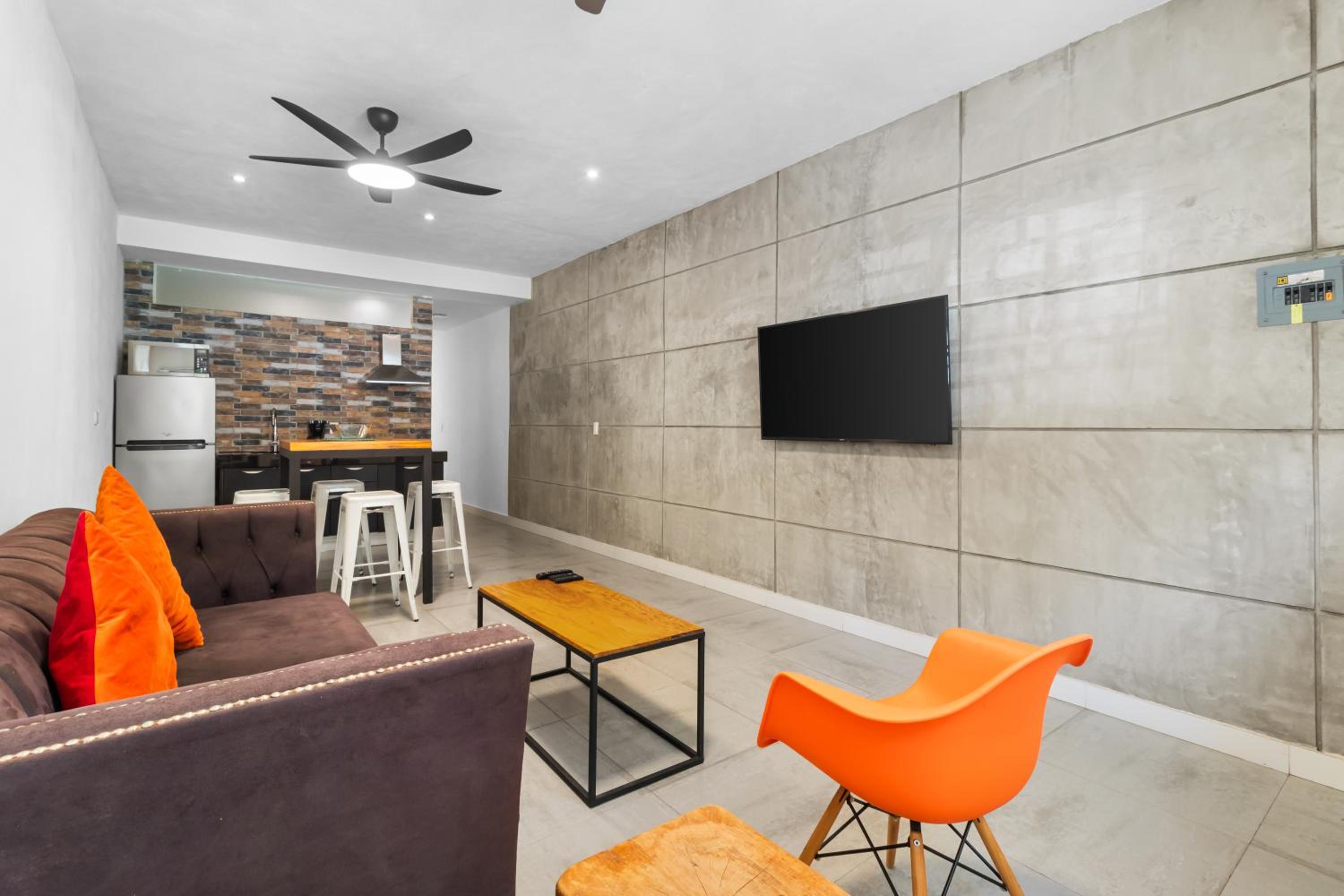 Stylish Apartment Near