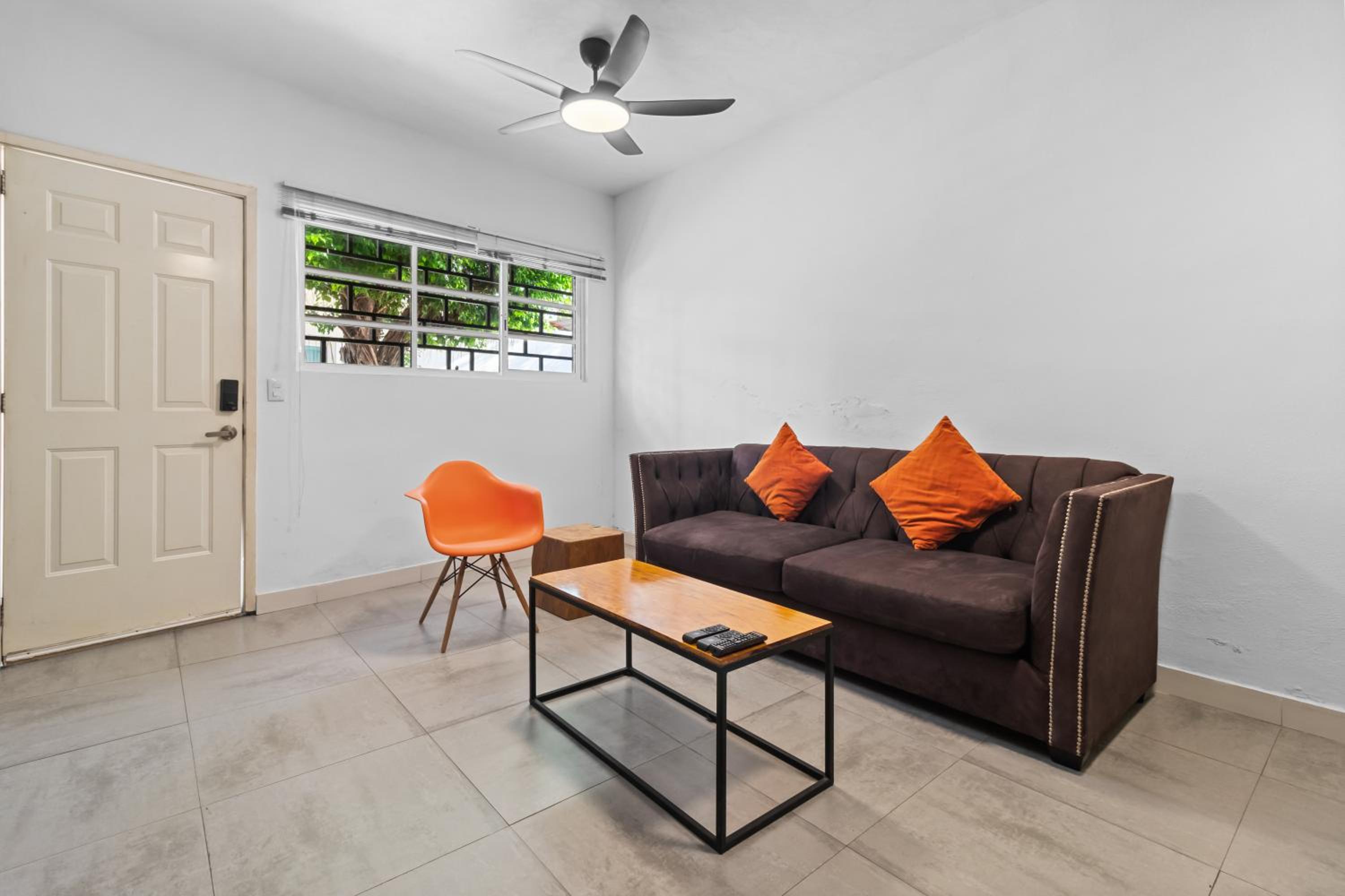 Stylish Apartment Near