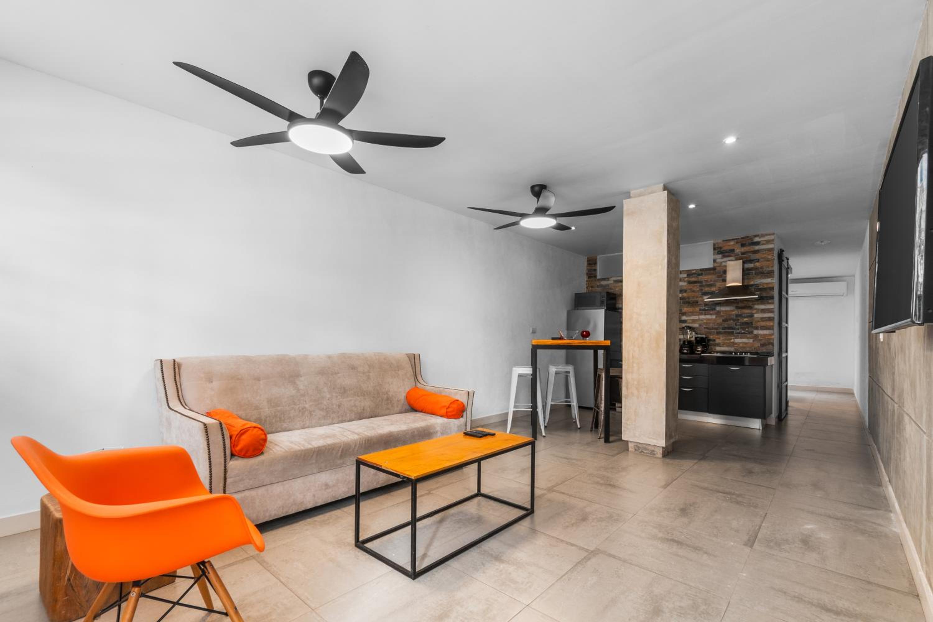 Stylish Apartment Near