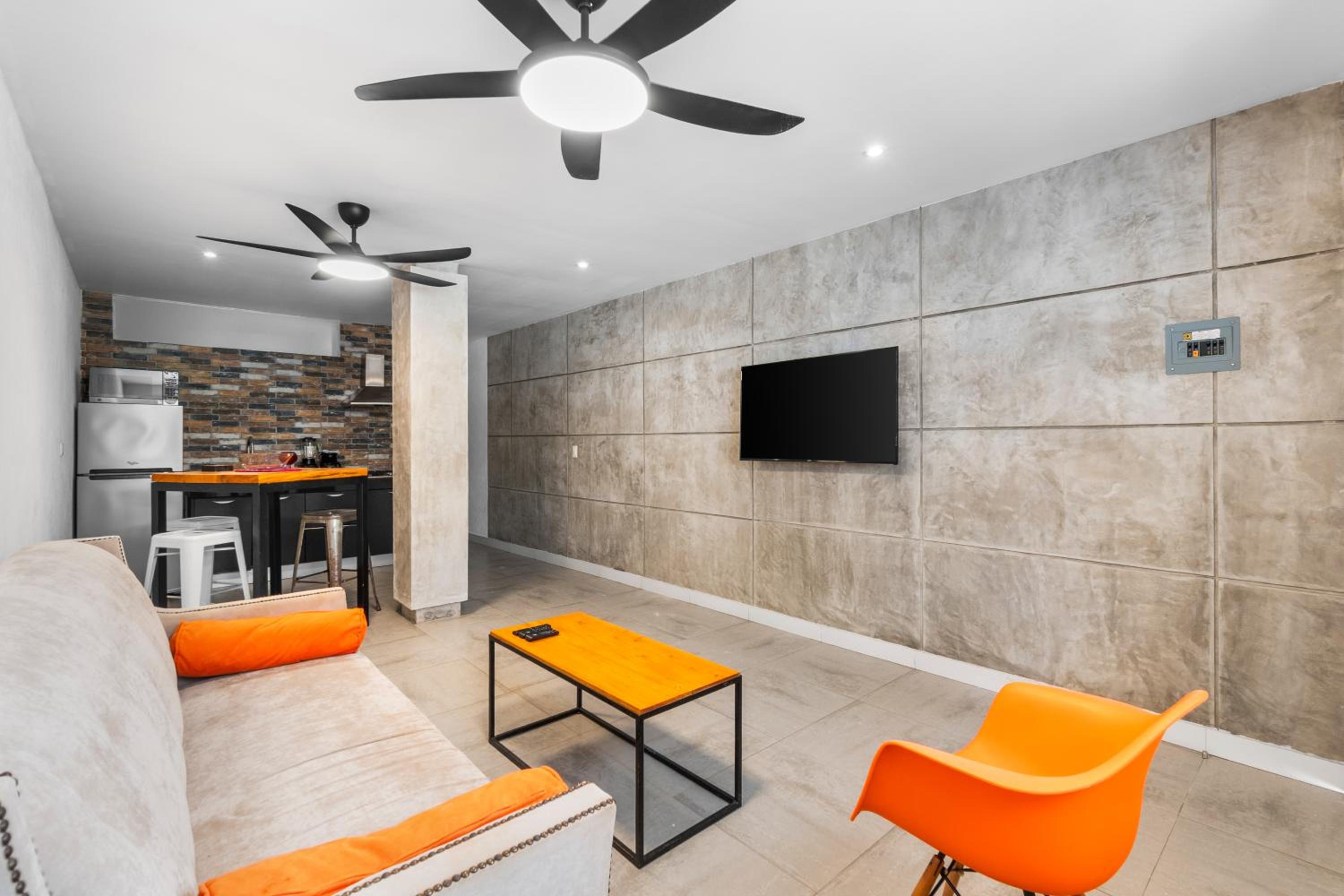Stylish Apartment Near