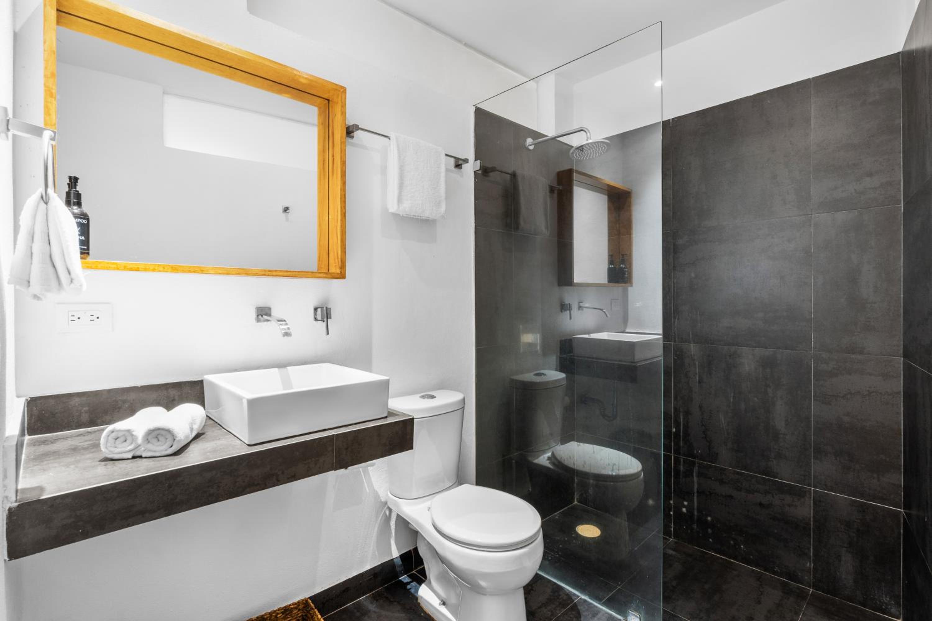 Stylish Apartment Near