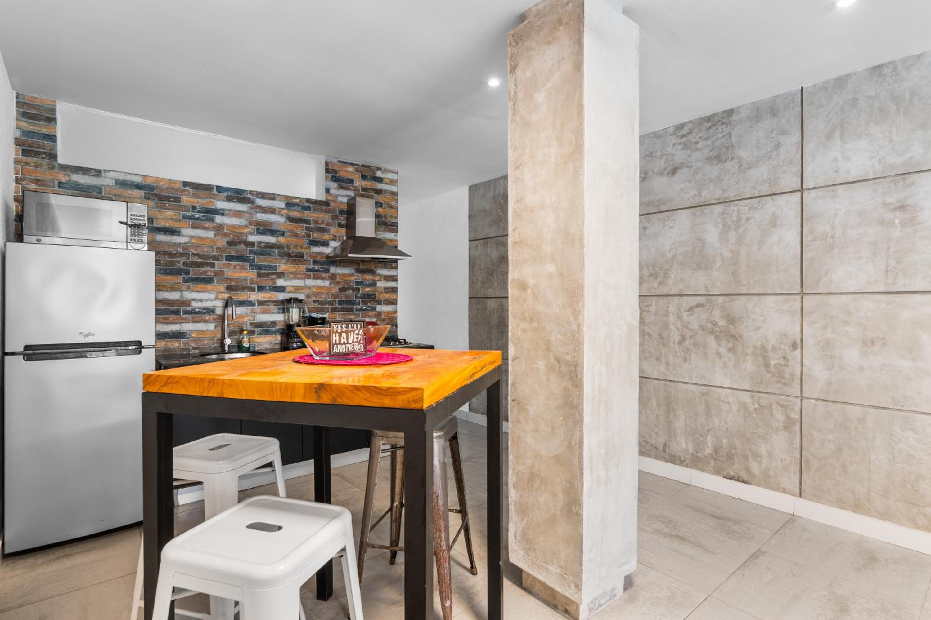 Stylish Apartment Near