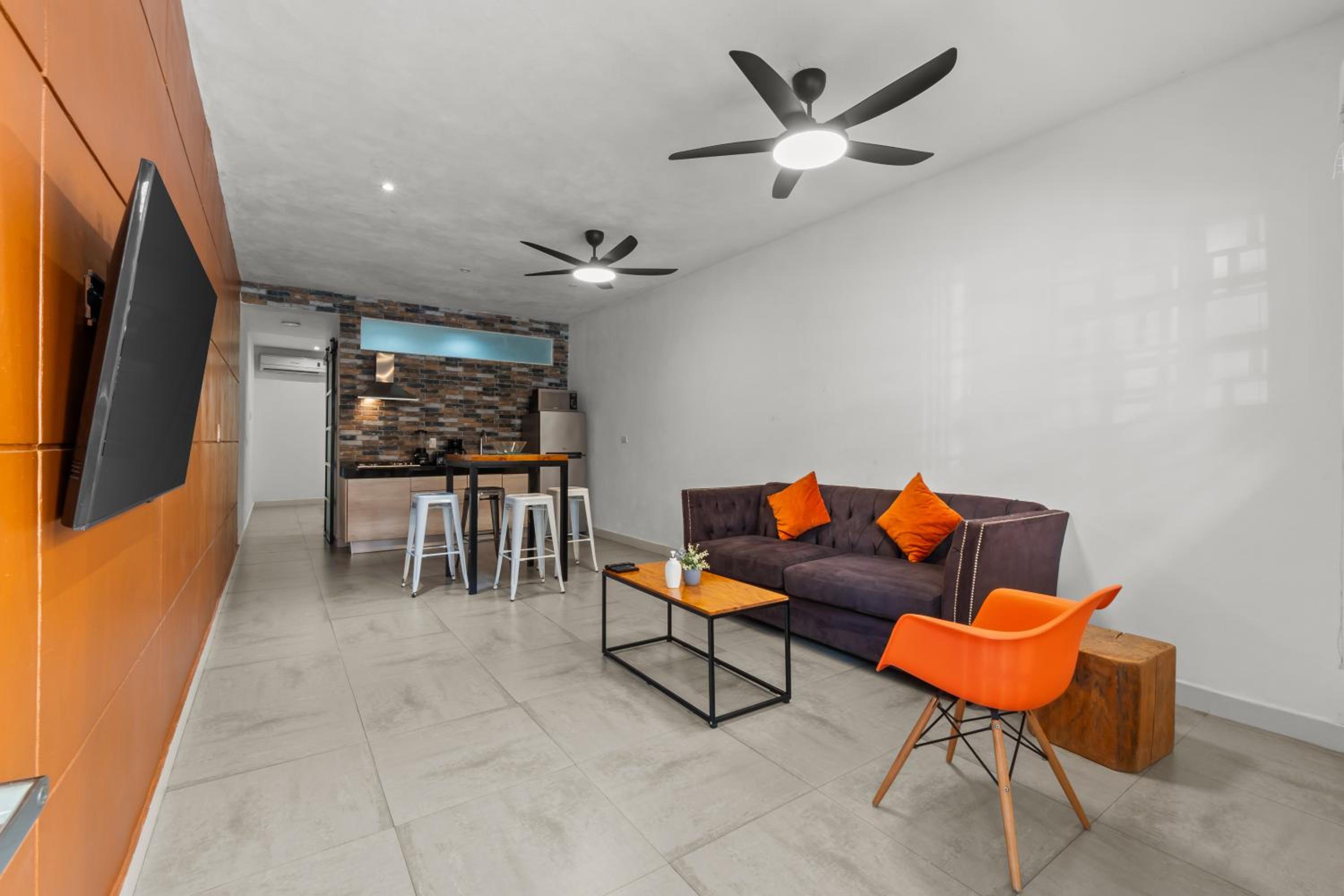 Stylish Apartment Near