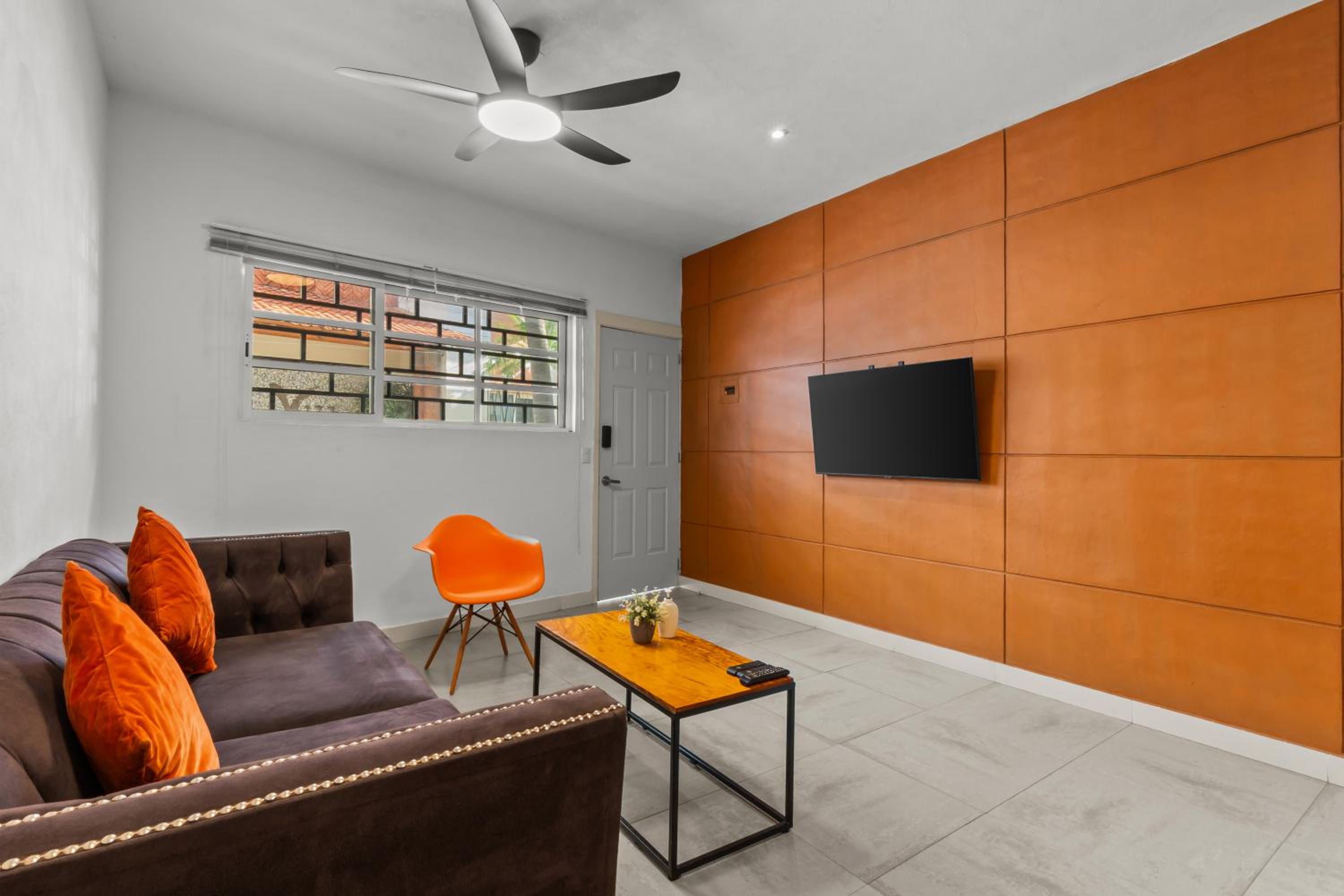 Stylish Apartment Near