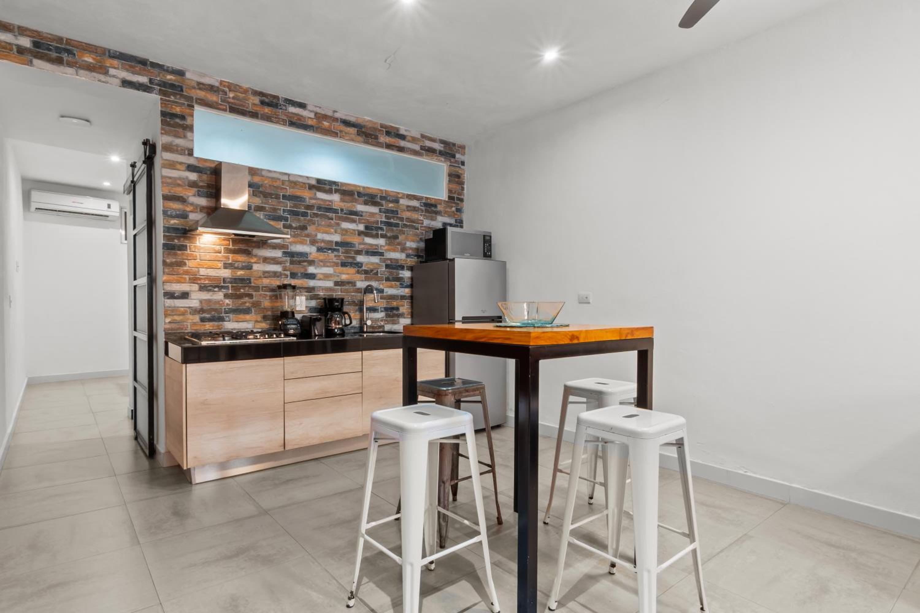 Stylish Apartment Near