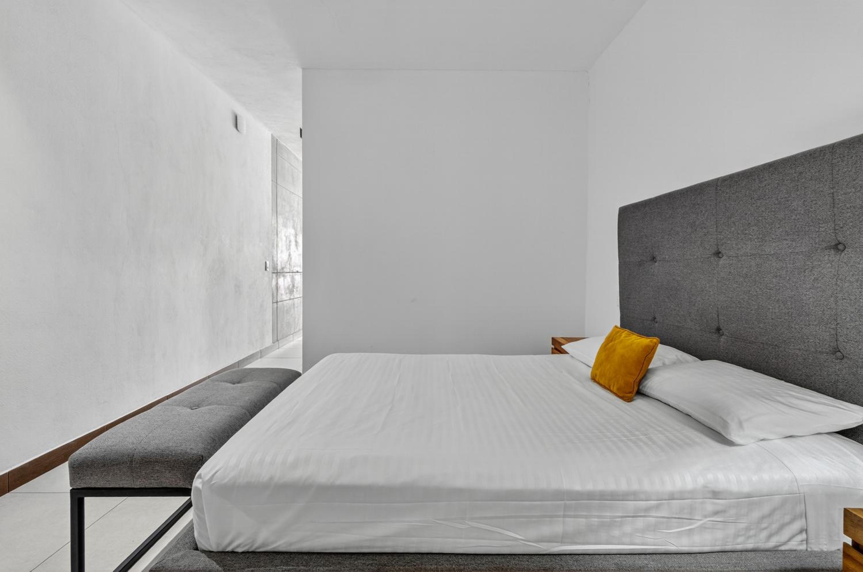 Stylish Apartment Near