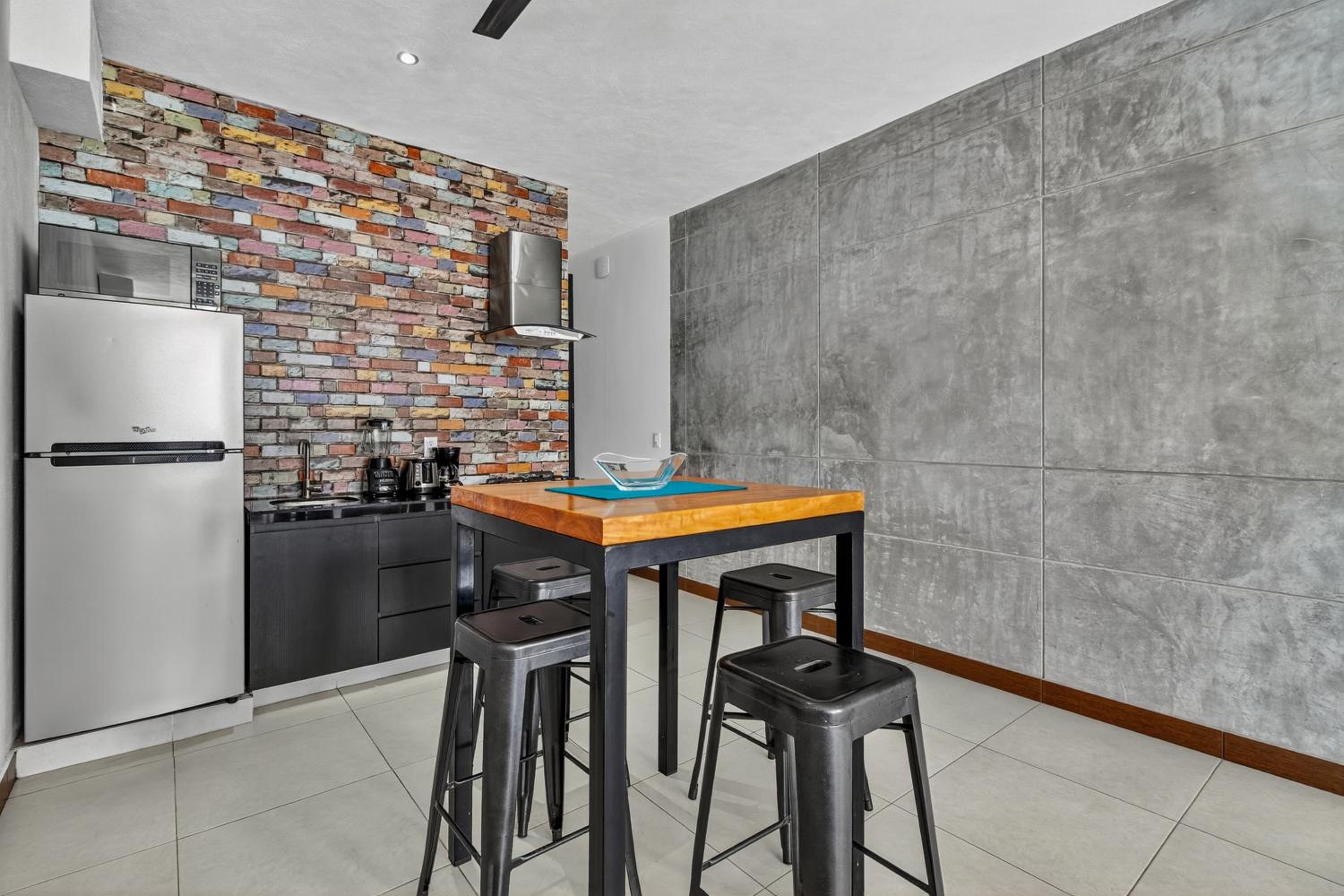 Stylish Apartment Near