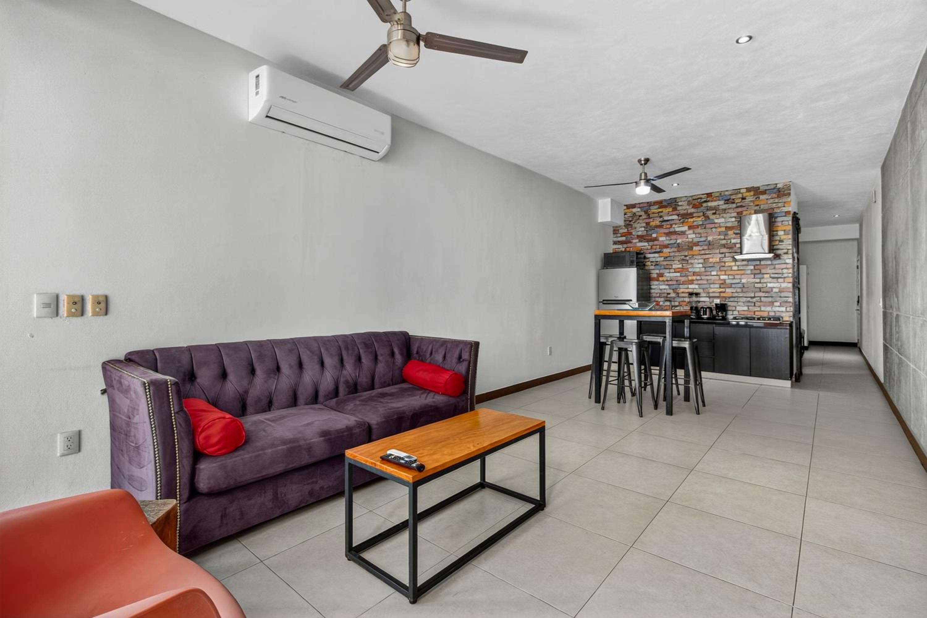 Stylish Apartment Near