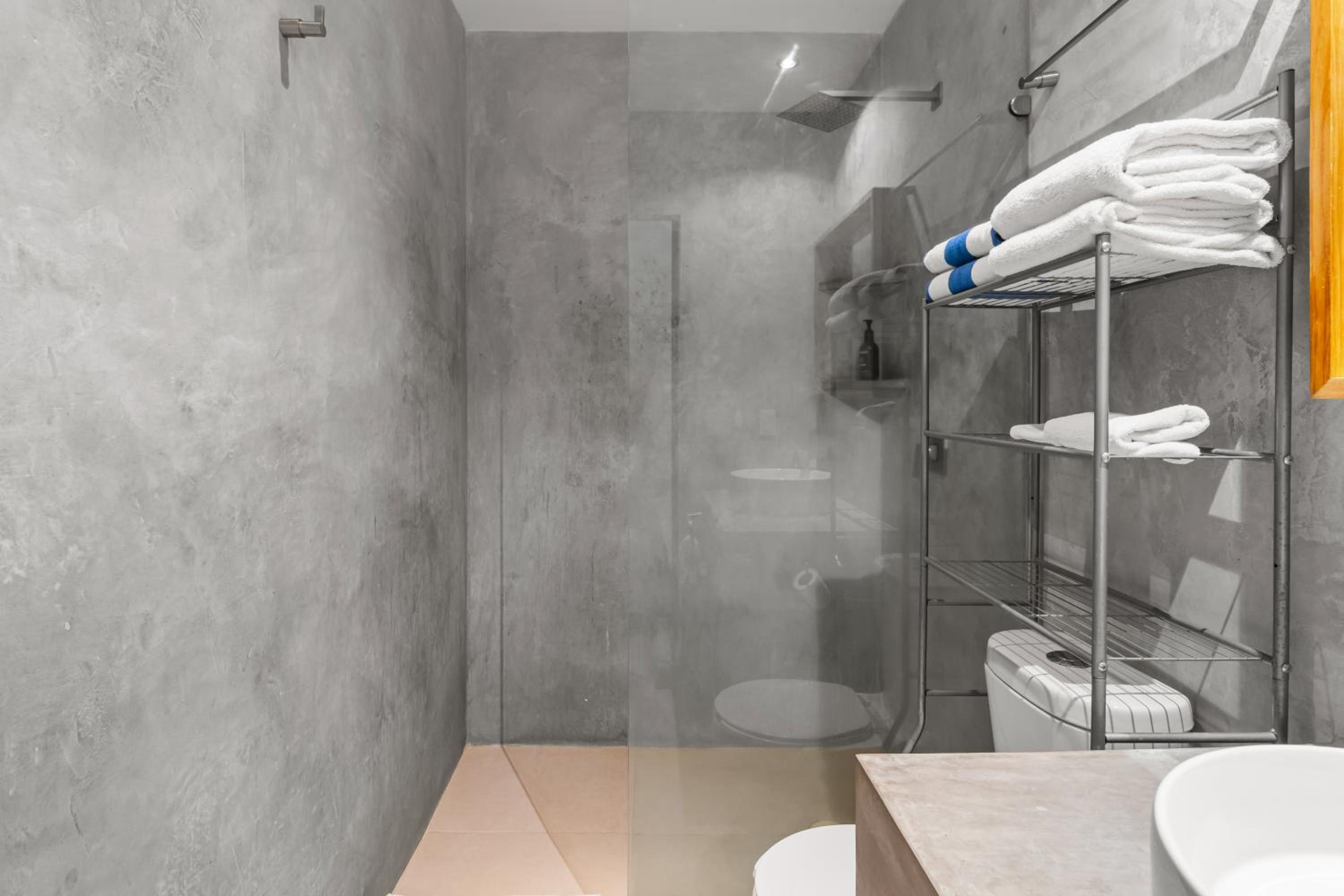 Stylish Apartment Near